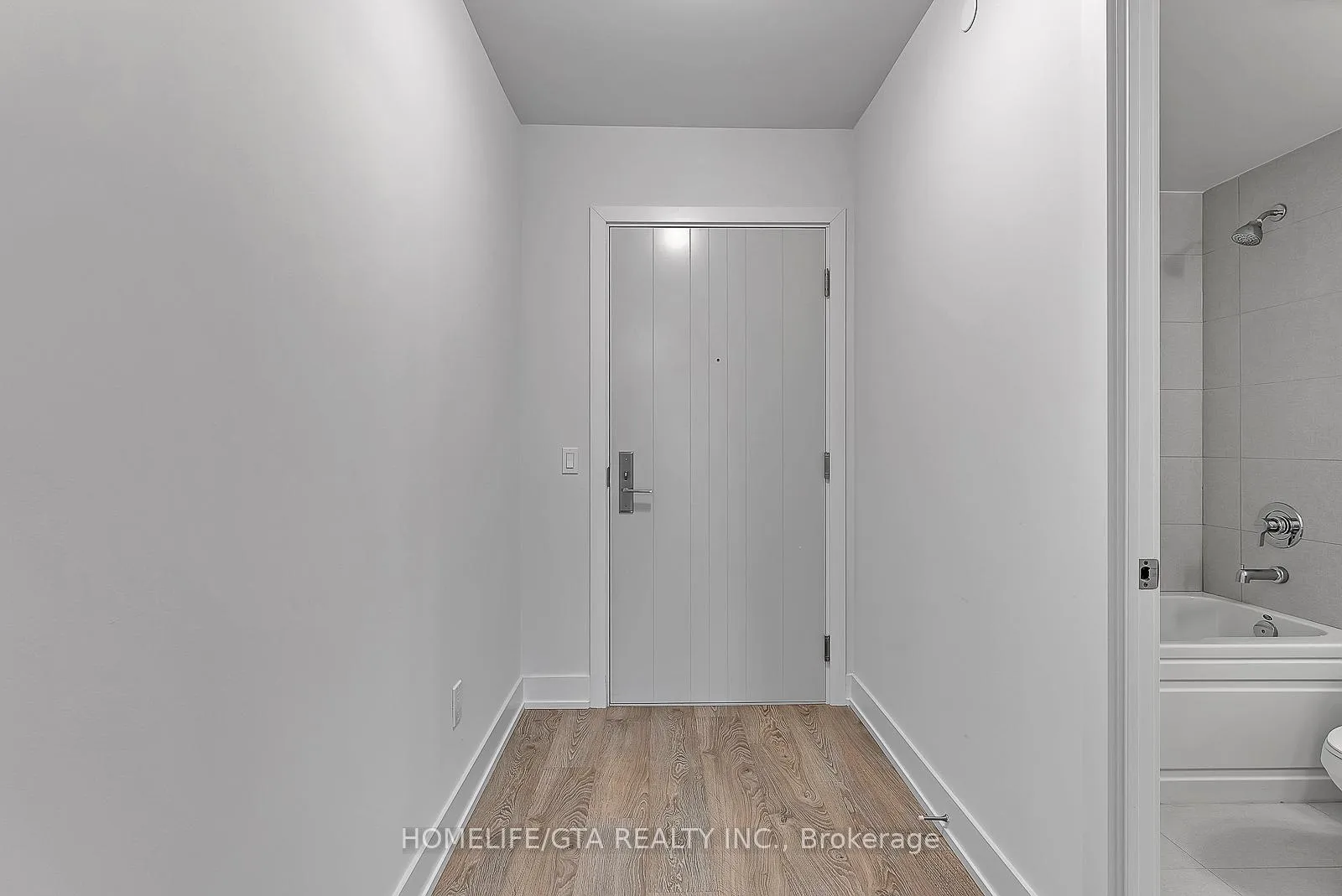 Photo 4 of Unit 1902, 2550 Simcoe Street N, Oshawa, Windfields — HOMEH