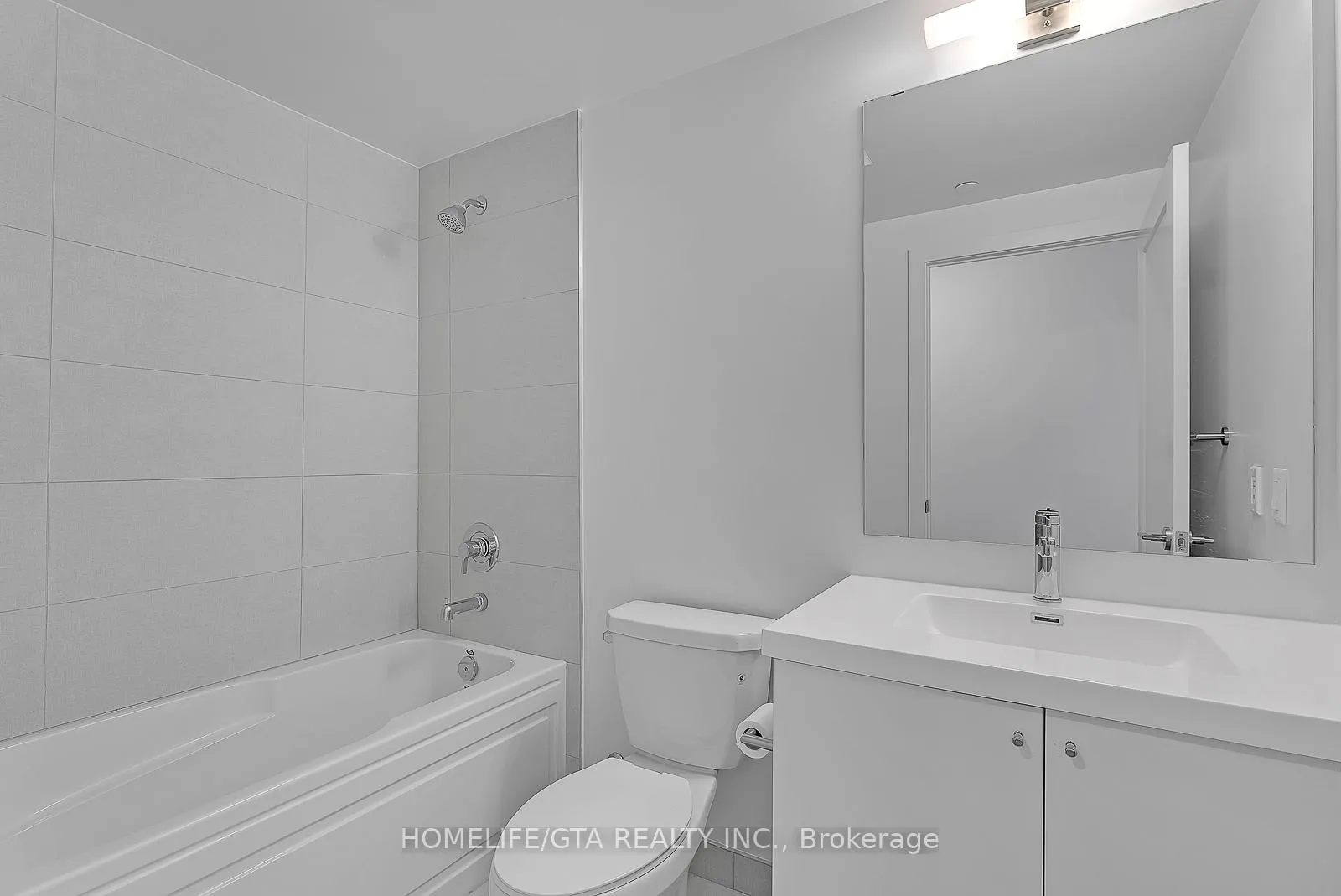 Photo 5 of Unit 1902, 2550 Simcoe Street N, Oshawa, Windfields — HOMEH