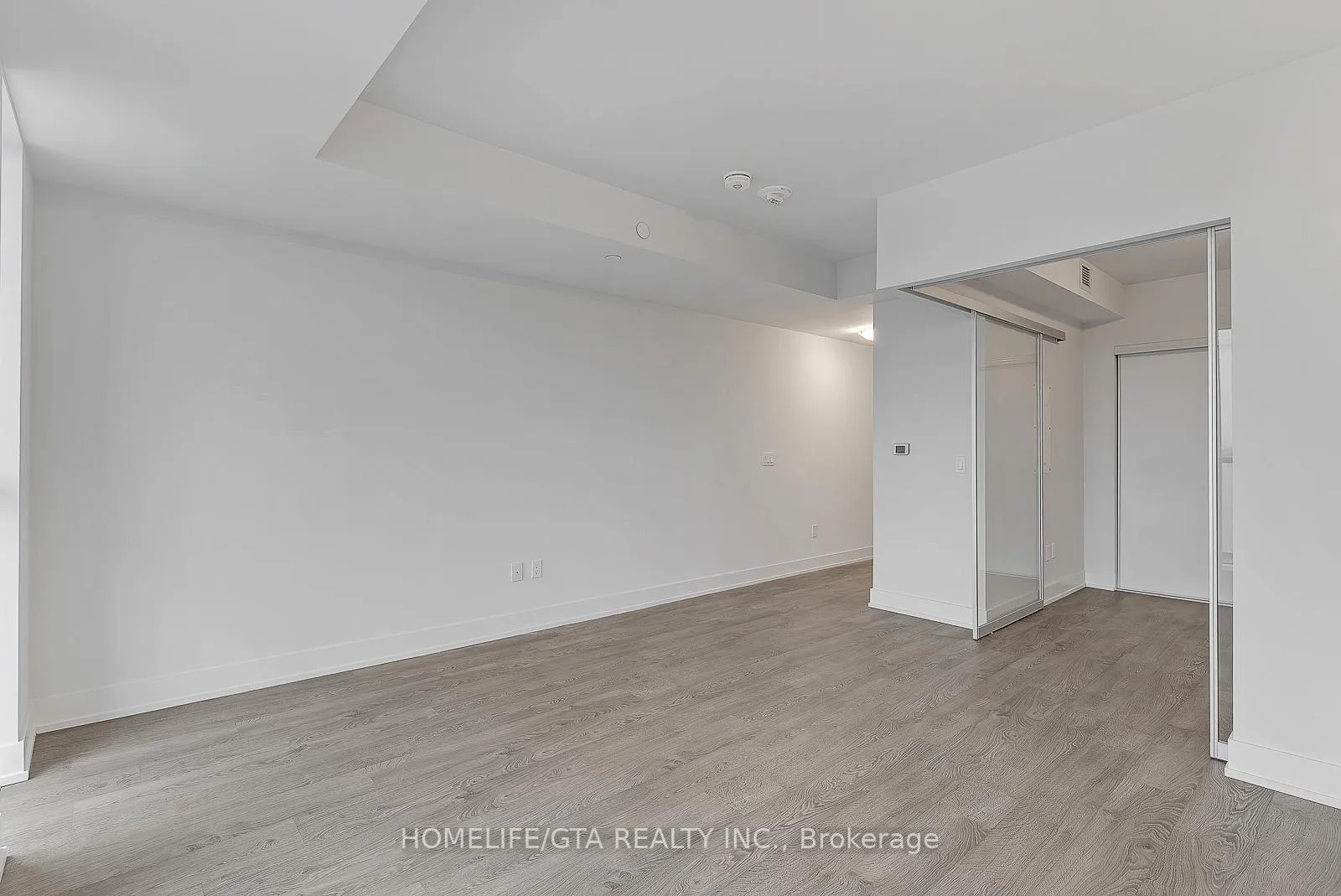 Photo 14 of Unit 1902, 2550 Simcoe Street N, Oshawa, Windfields — HOMEH