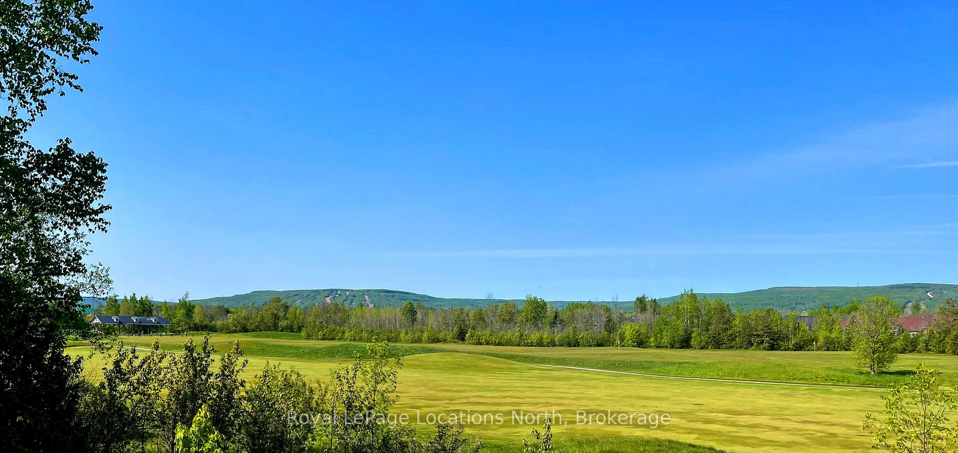 Photo 2 of 564 Oxbow Crescent, Collingwood — HOMEH