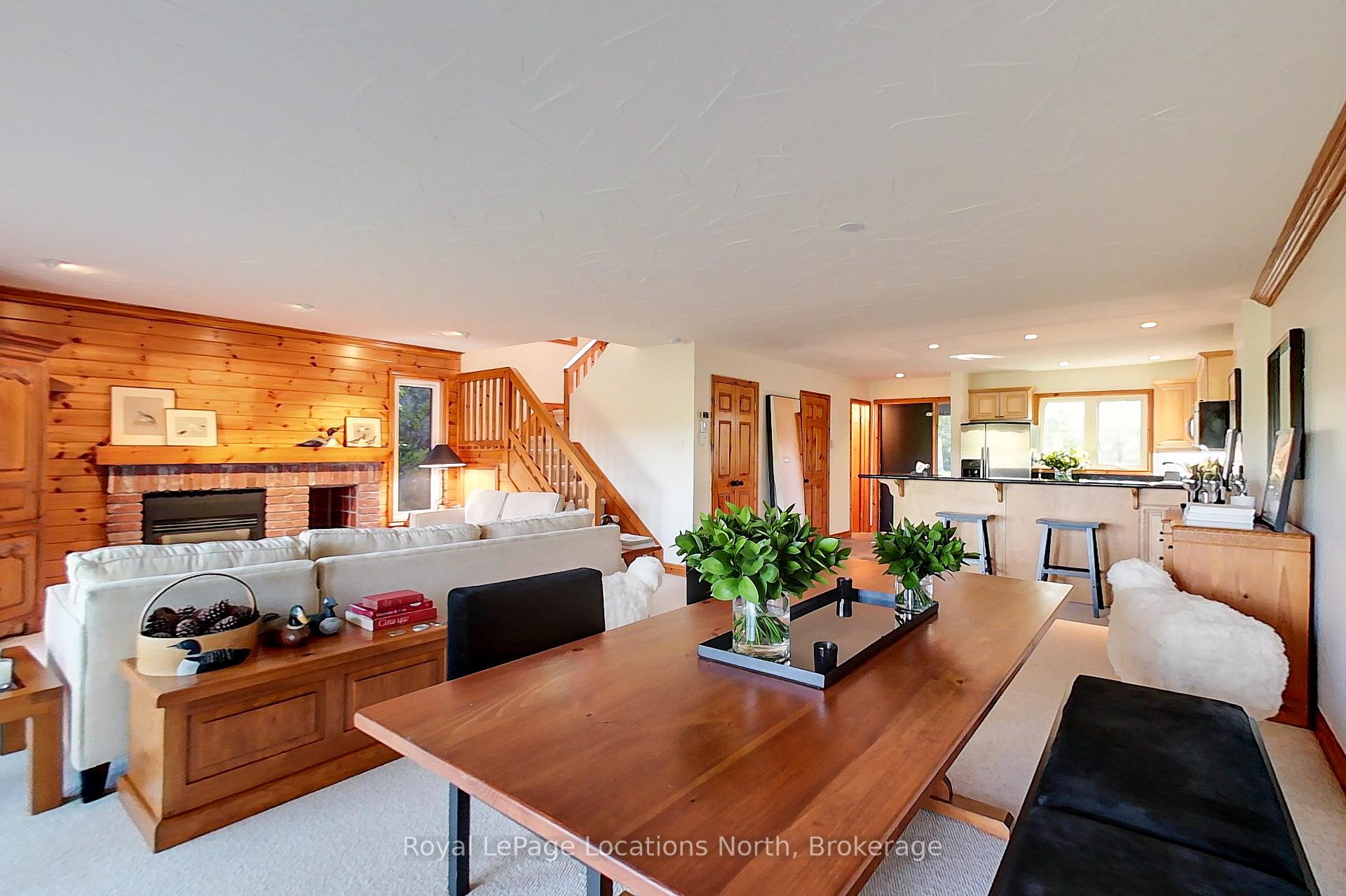 Photo 3 of 564 Oxbow Crescent, Collingwood — HOMEH