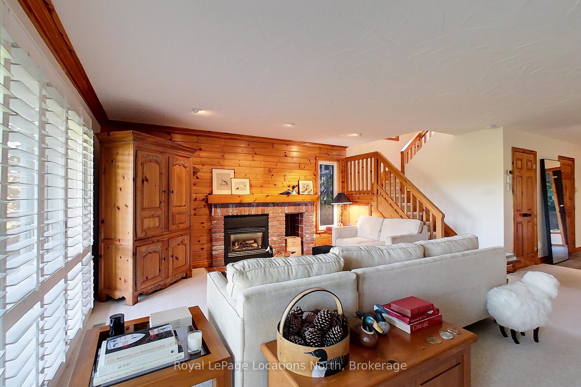 Photo 8 of 564 Oxbow Crescent, Collingwood — HOMEH