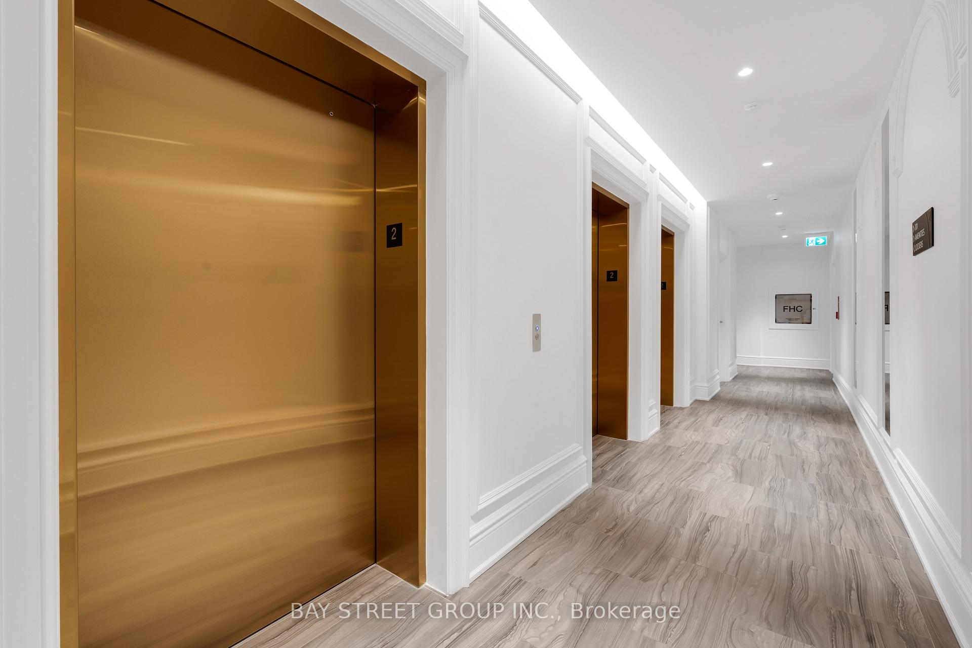 Photo 6 of Unit 323, 8 Cedarland Drive, Markham, Unionville — HOMEH