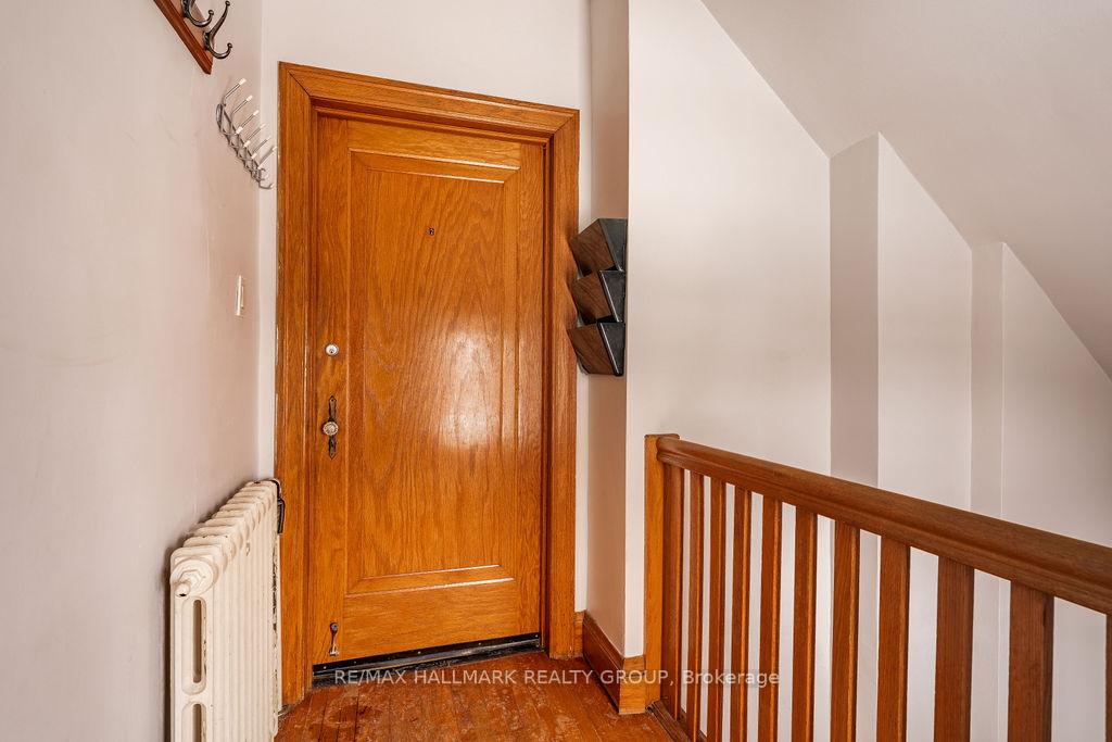 Photo 5 of Unit 2, 402 Holland Avenue, Ottawa, Civic Hospital — HOMEH