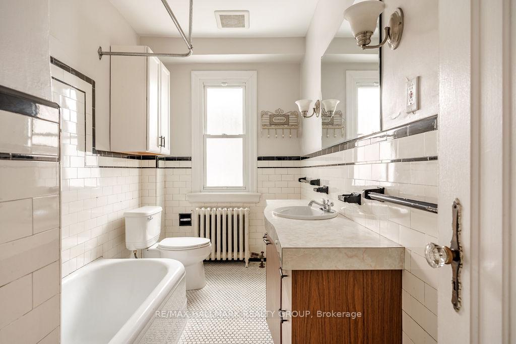 Photo 27 of Unit 2, 402 Holland Avenue, Ottawa, Civic Hospital — HOMEH