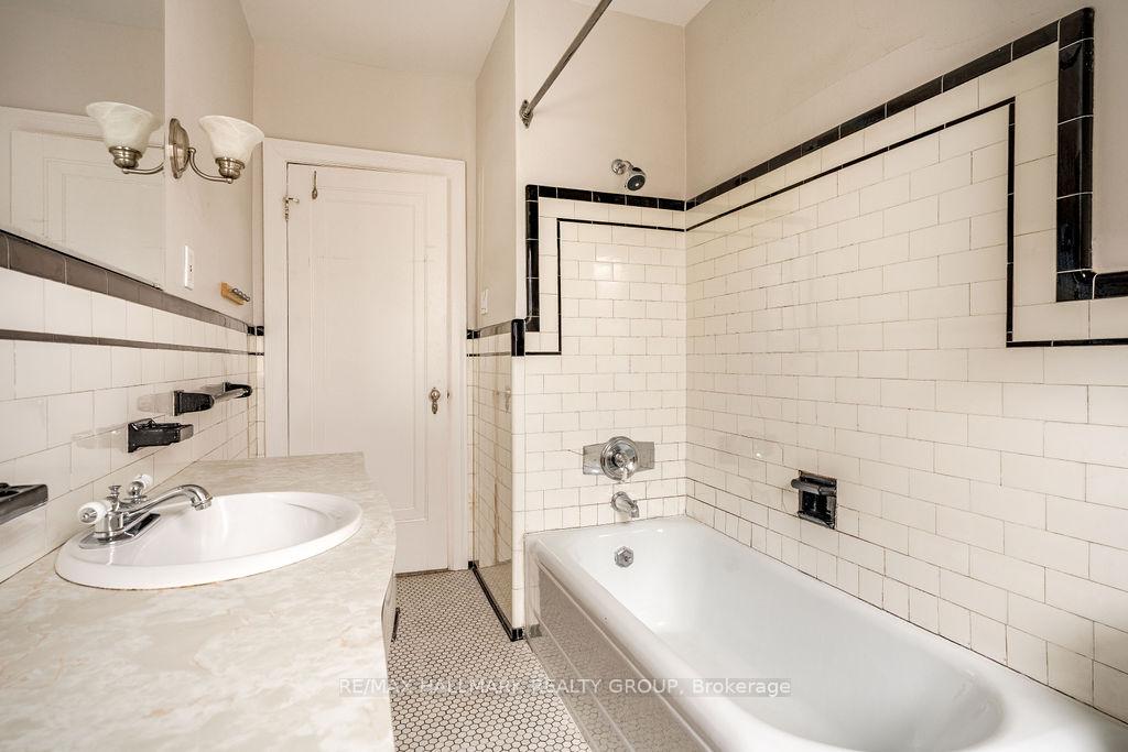 Photo 28 of Unit 2, 402 Holland Avenue, Ottawa, Civic Hospital — HOMEH