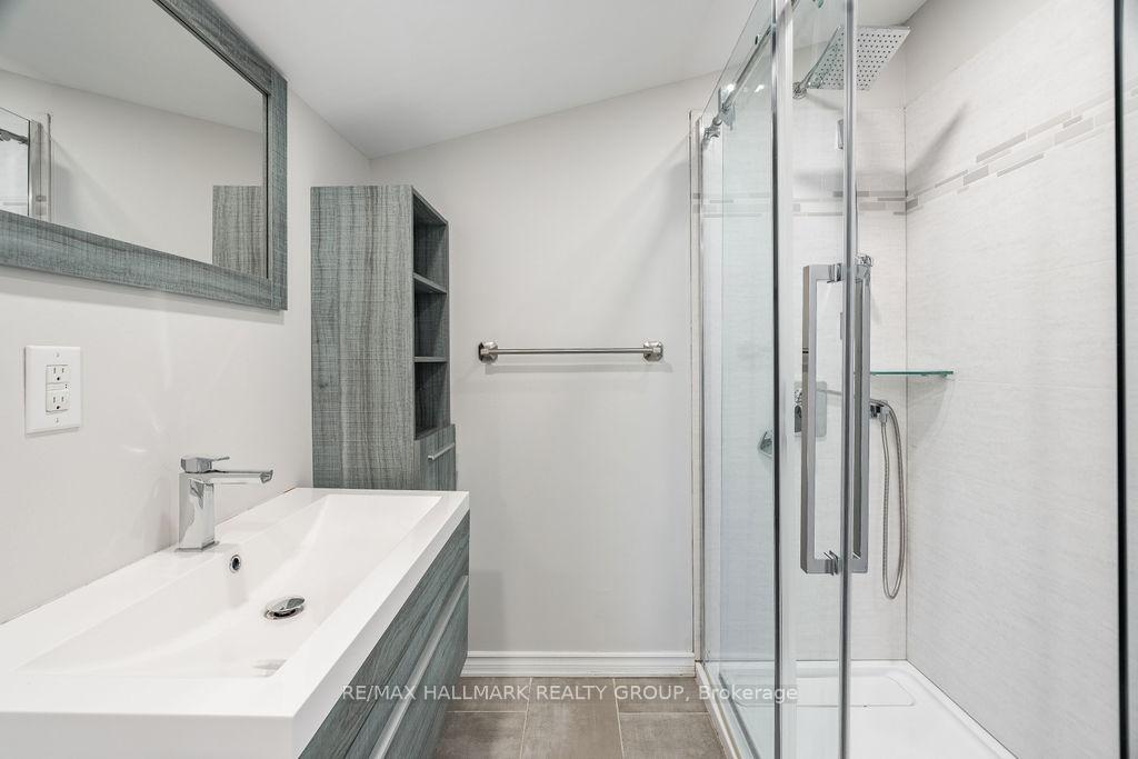 Photo 36 of Unit 2, 402 Holland Avenue, Ottawa, Civic Hospital — HOMEH