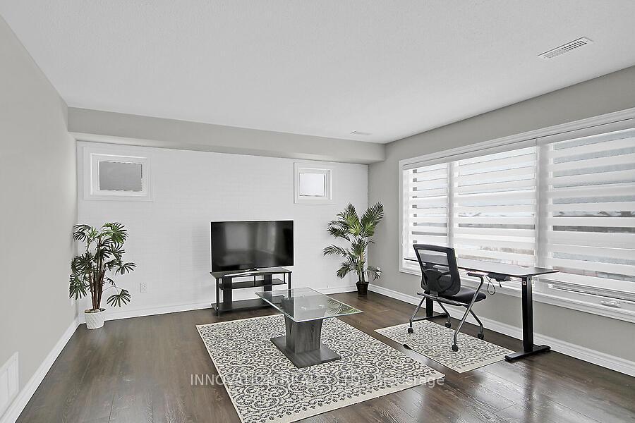 Photo 3 of Unit B, 882 Decoeur Drive, Ottawa, Avalon West — HOMEH