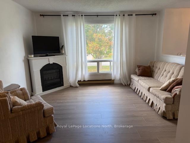 Photo 8 of 402 Seventh Street, Collingwood — HOMEH