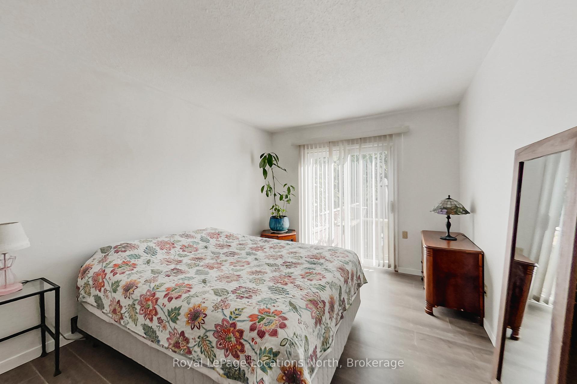 Photo 16 of 402 Seventh Street, Collingwood — HOMEH