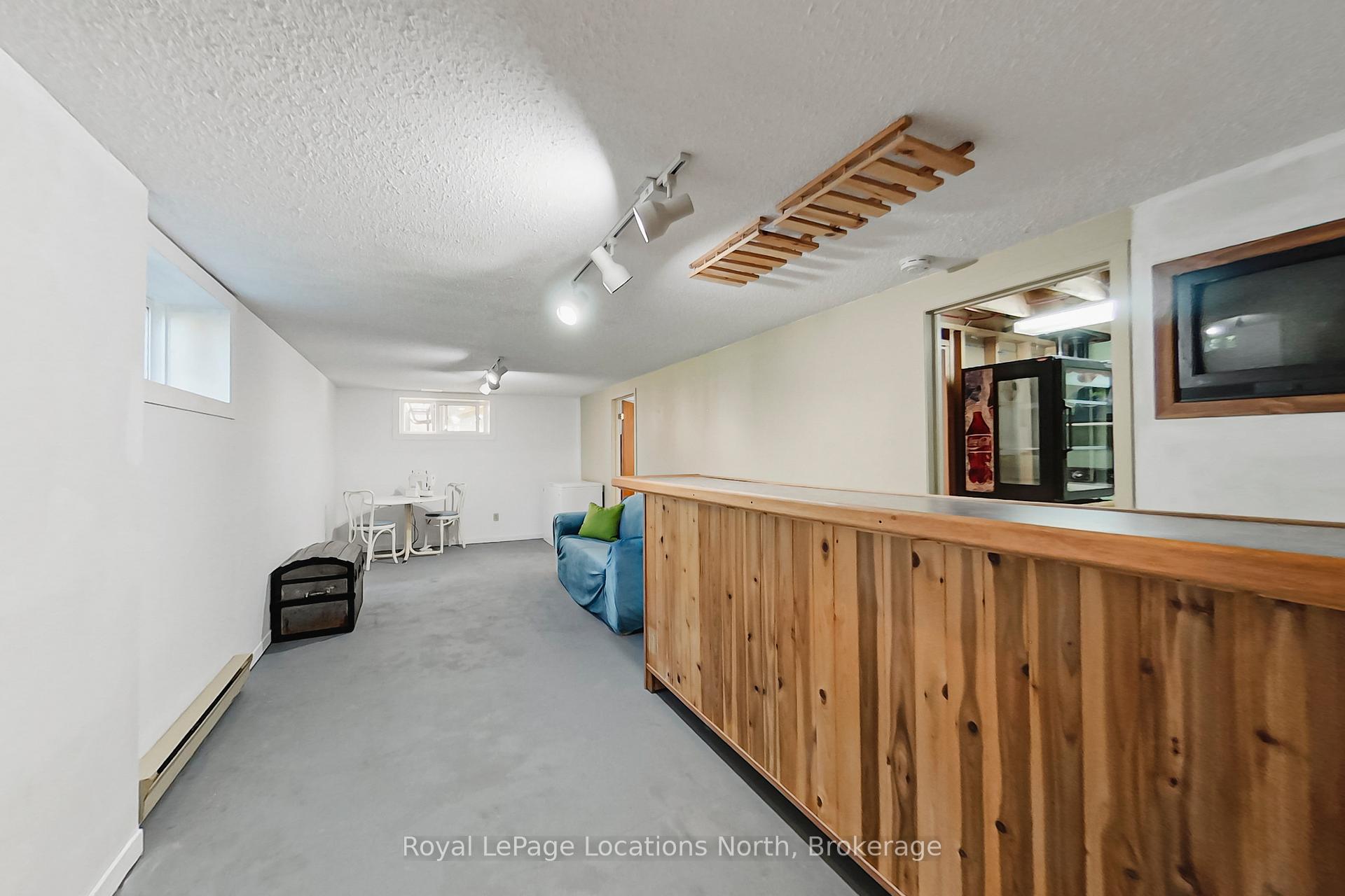 Photo 12 of 402 Seventh Street, Collingwood — HOMEH