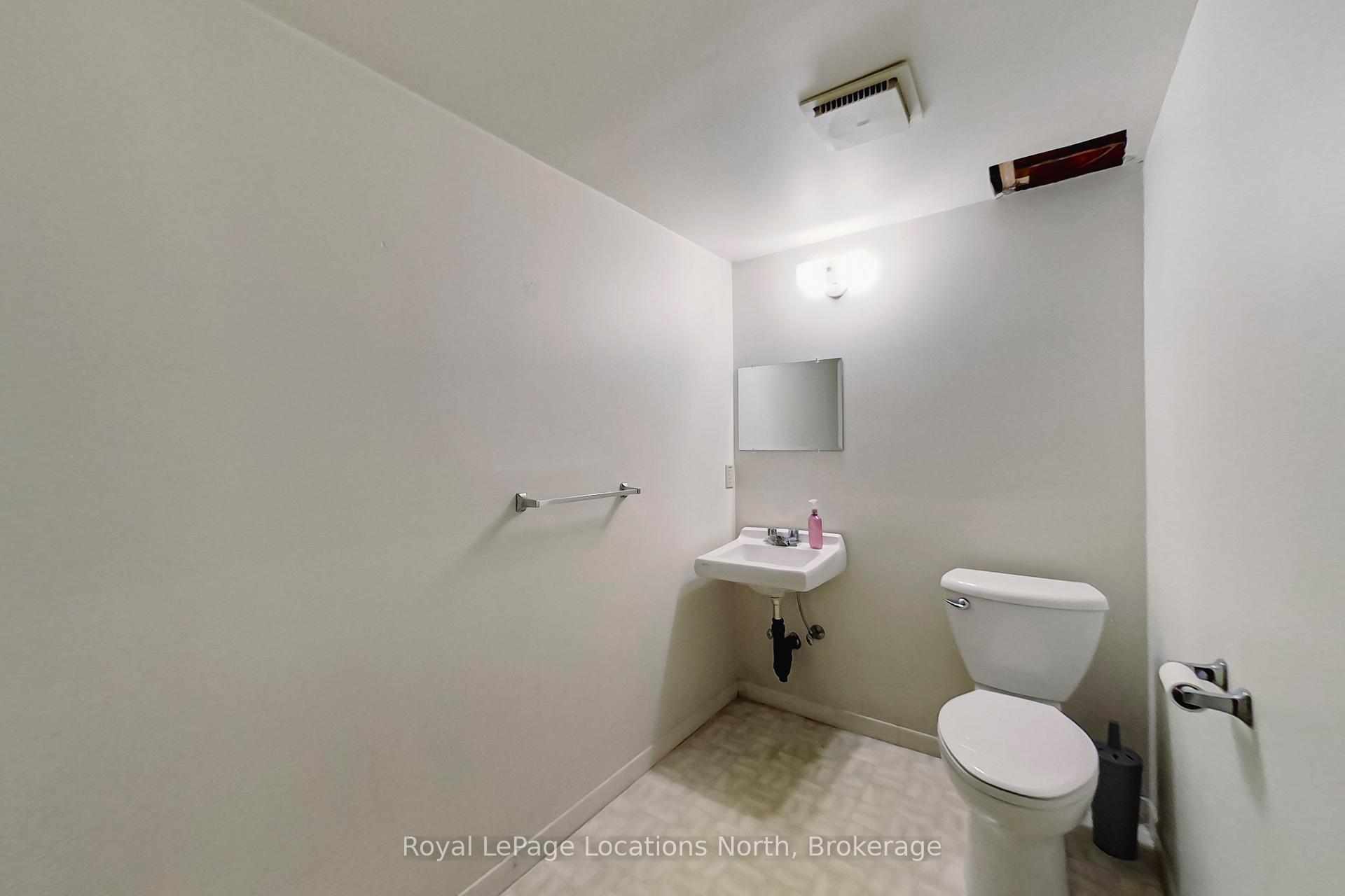 Photo 19 of 402 Seventh Street, Collingwood — HOMEH