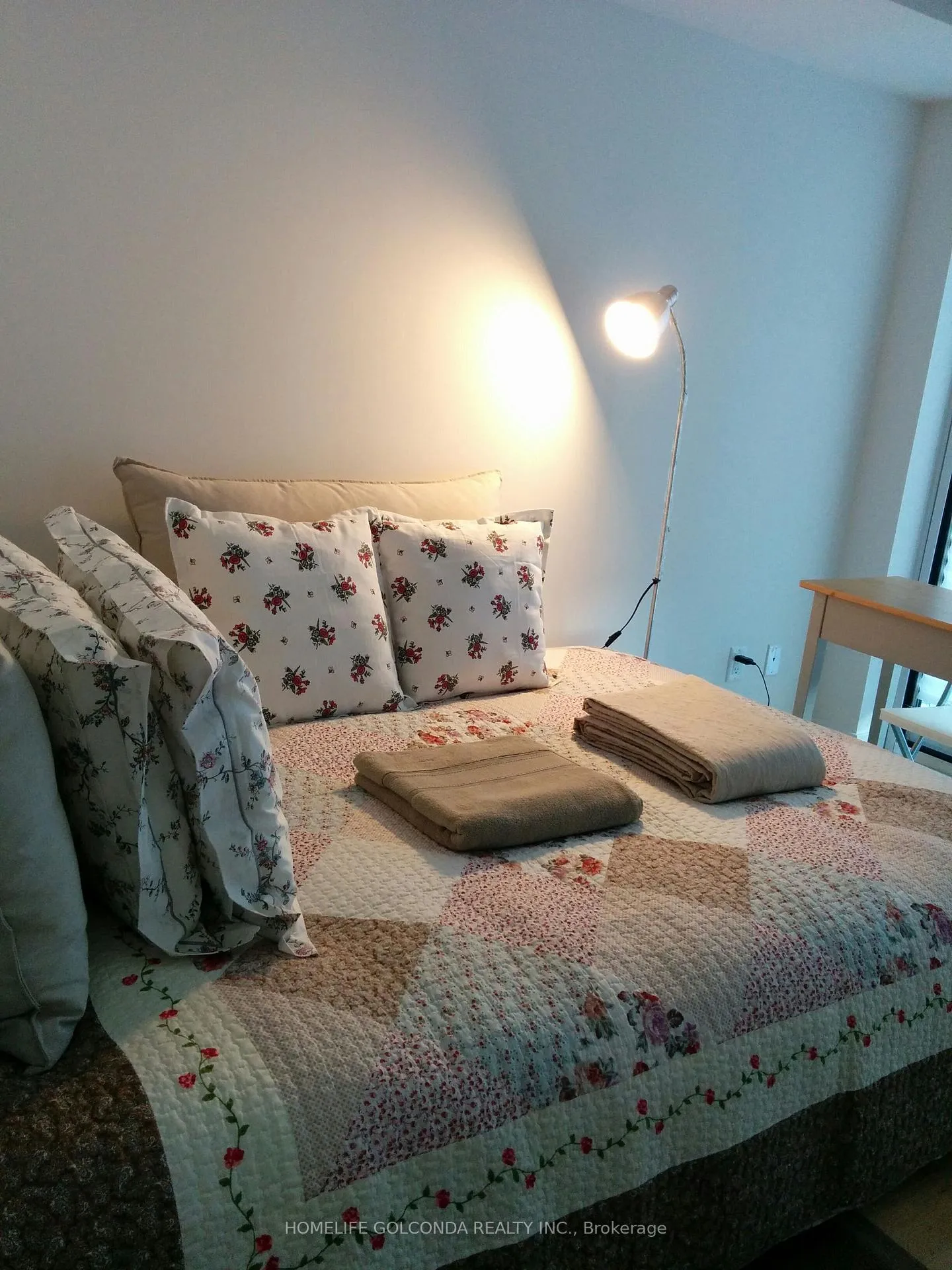 Photo 10 of Unit 804, 58 Orchard View Boulevard, Toronto, Yonge-Eglinton — HOMEH