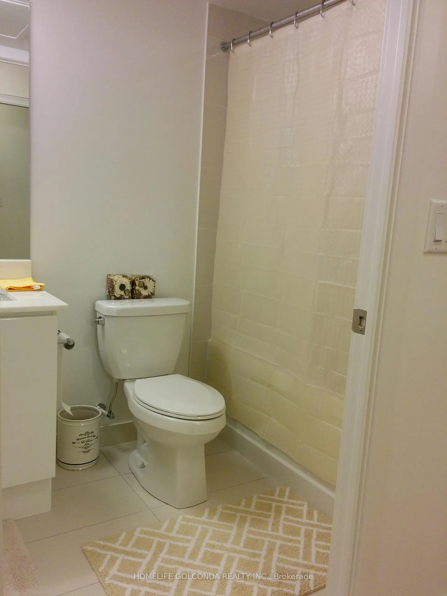 Photo 12 of Unit 804, 58 Orchard View Boulevard, Toronto, Yonge-Eglinton — HOMEH
