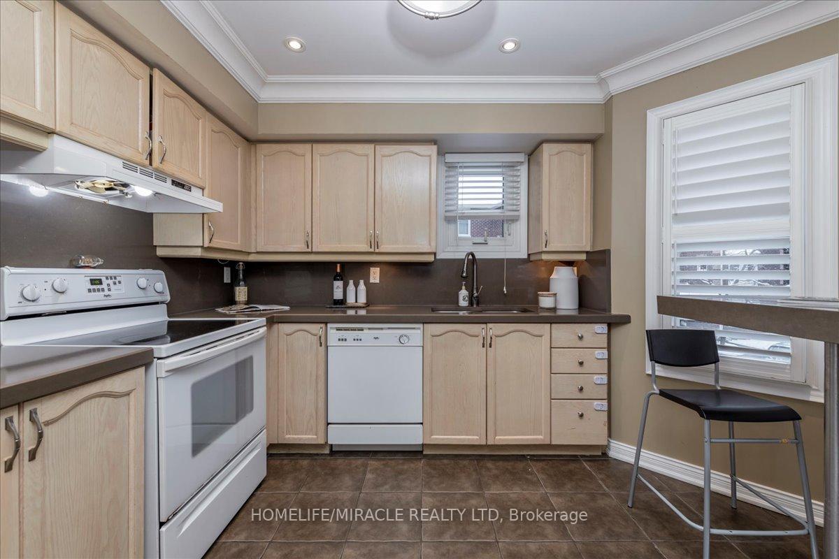 Photo 12 of Unit 51, 119 D'Ambrosio Drive, Barrie, Painswick North — HOMEH