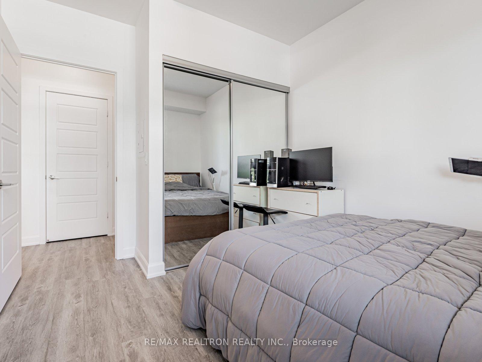Photo 30 of Unit D113, 333 Sea Ray Avenue, Innisfil, Rural Innisfil — HOMEH