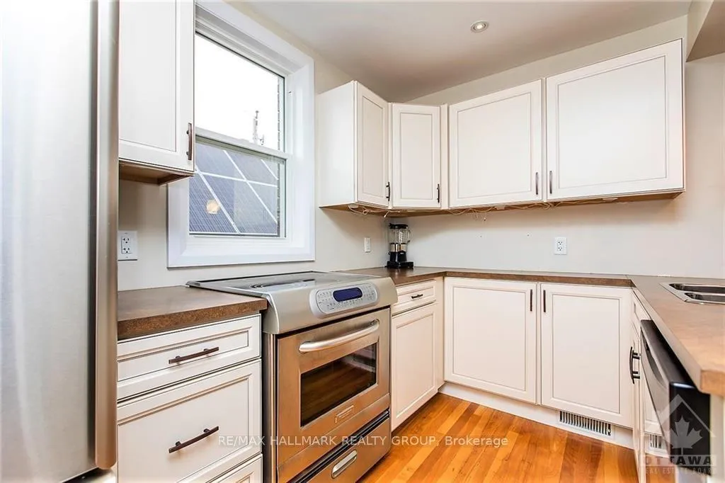 Photo 8 of 9 1/2 Ella Street, Ottawa, Glebe — HOMEH