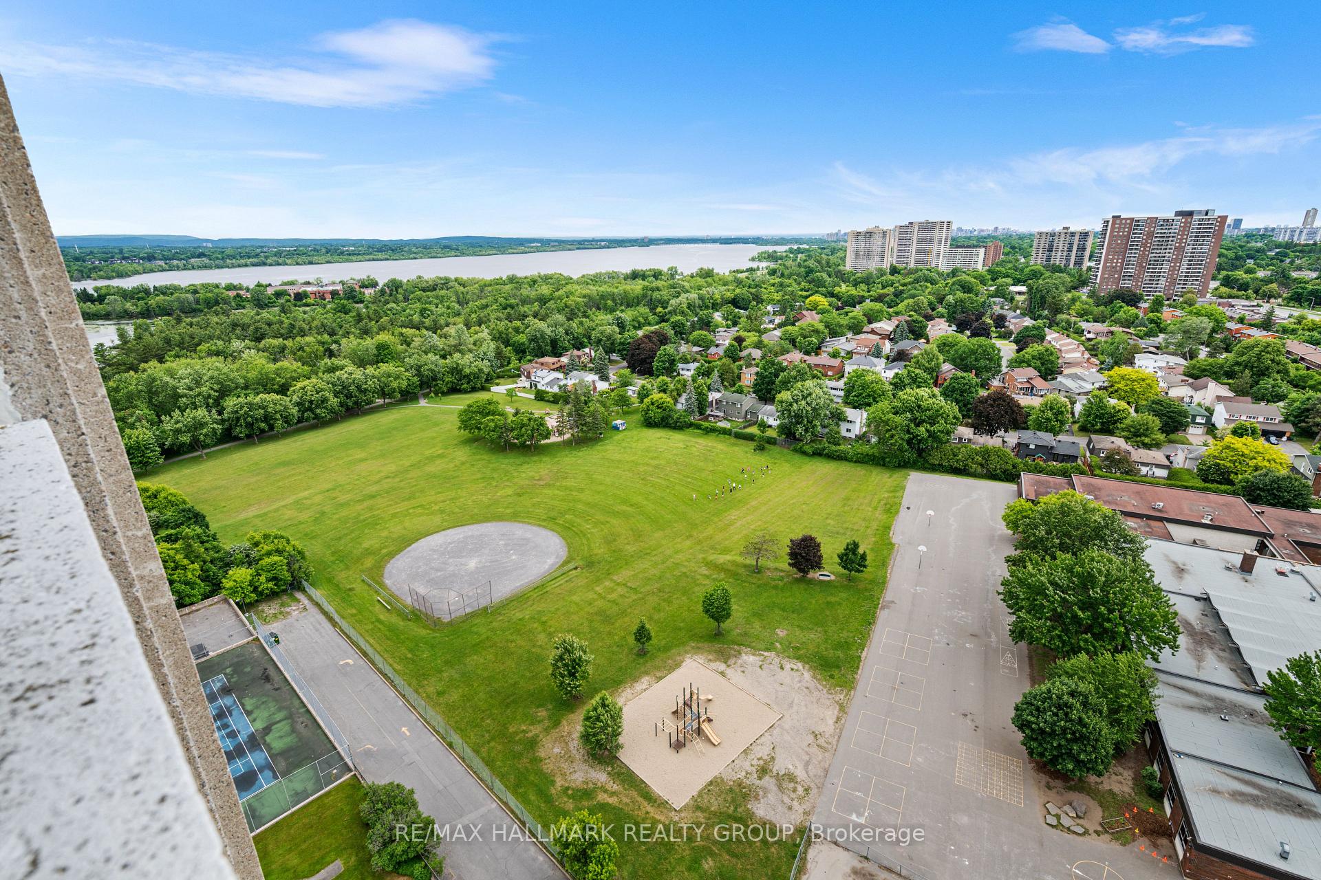 Photo 23 of Unit 2103, 2625 Regina Street, Ottawa, Britannia — HOMEH
