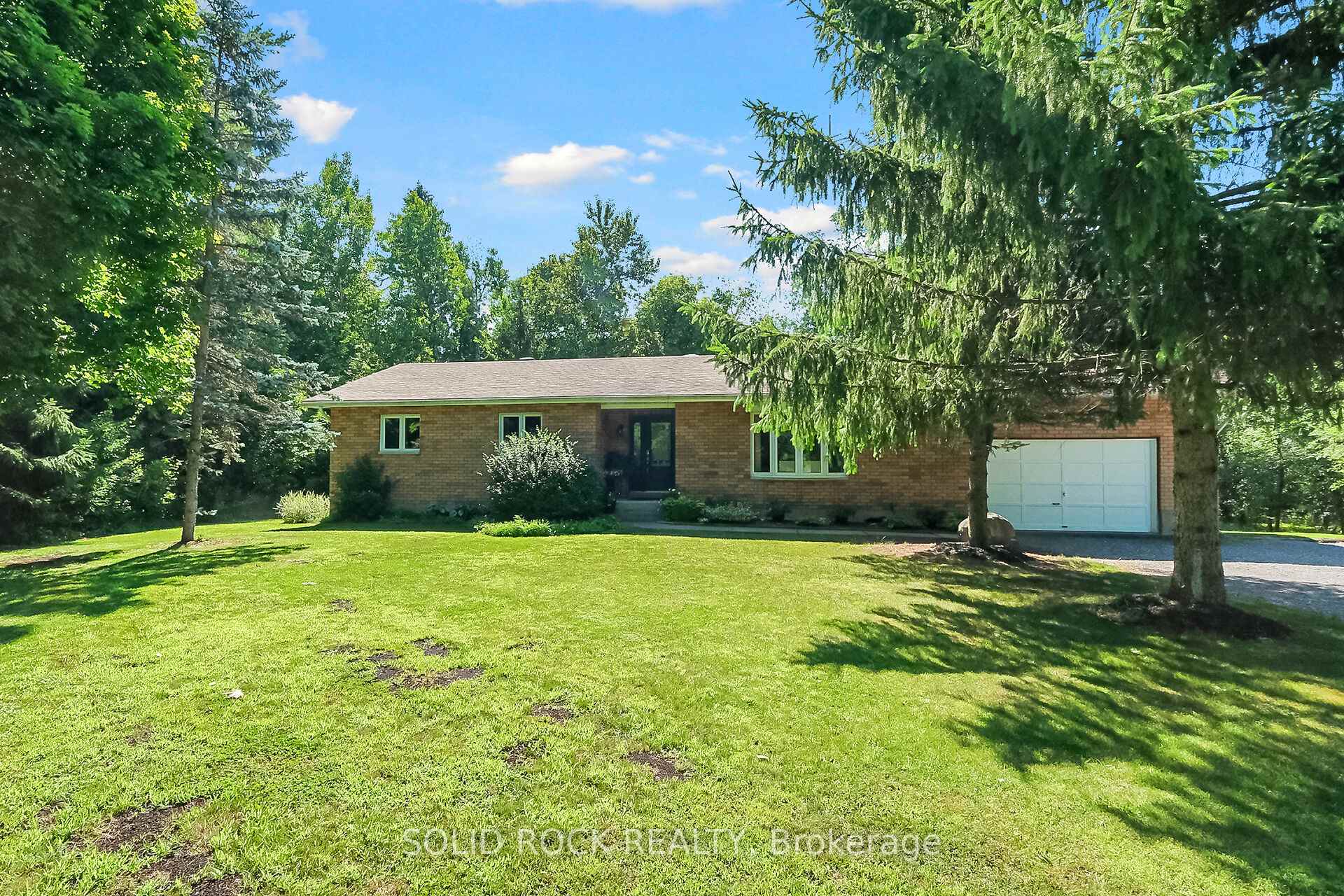 Photo 2 of 209 Deerwood Drive, Ottawa, Fitzroy Ward (South West) — HOMEH