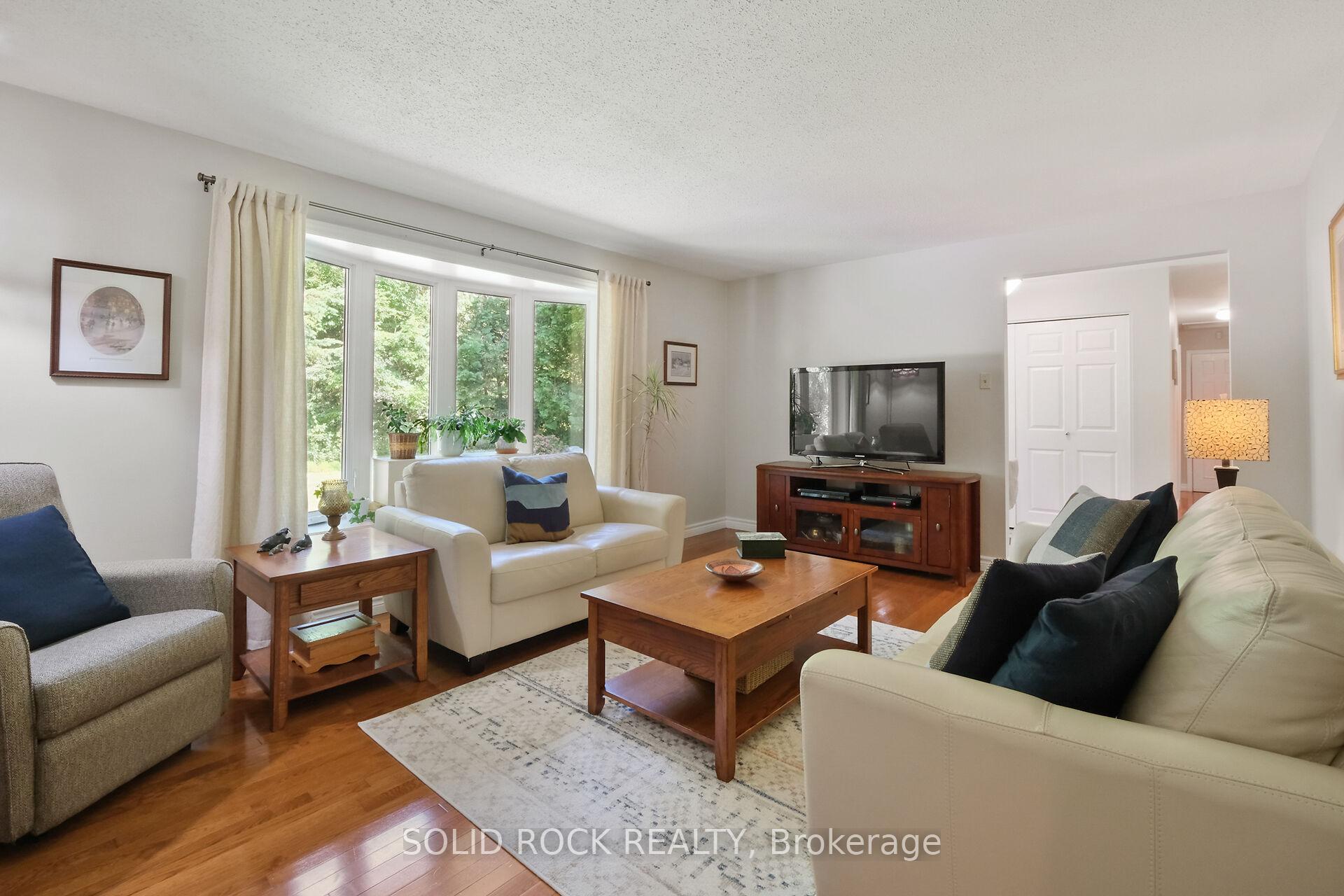 Photo 13 of 209 Deerwood Drive, Ottawa, Fitzroy Ward (South West) — HOMEH