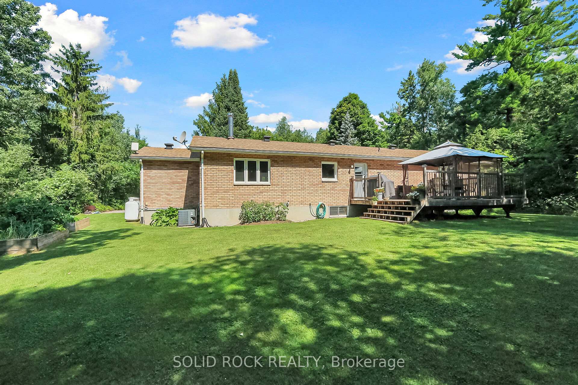 Photo 37 of 209 Deerwood Drive, Ottawa, Fitzroy Ward (South West) — HOMEH