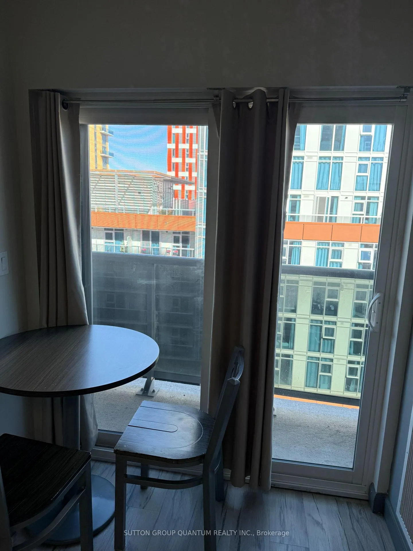 Photo 3 of Unit 1818, 258A Sunview Street, Waterloo — HOMEH