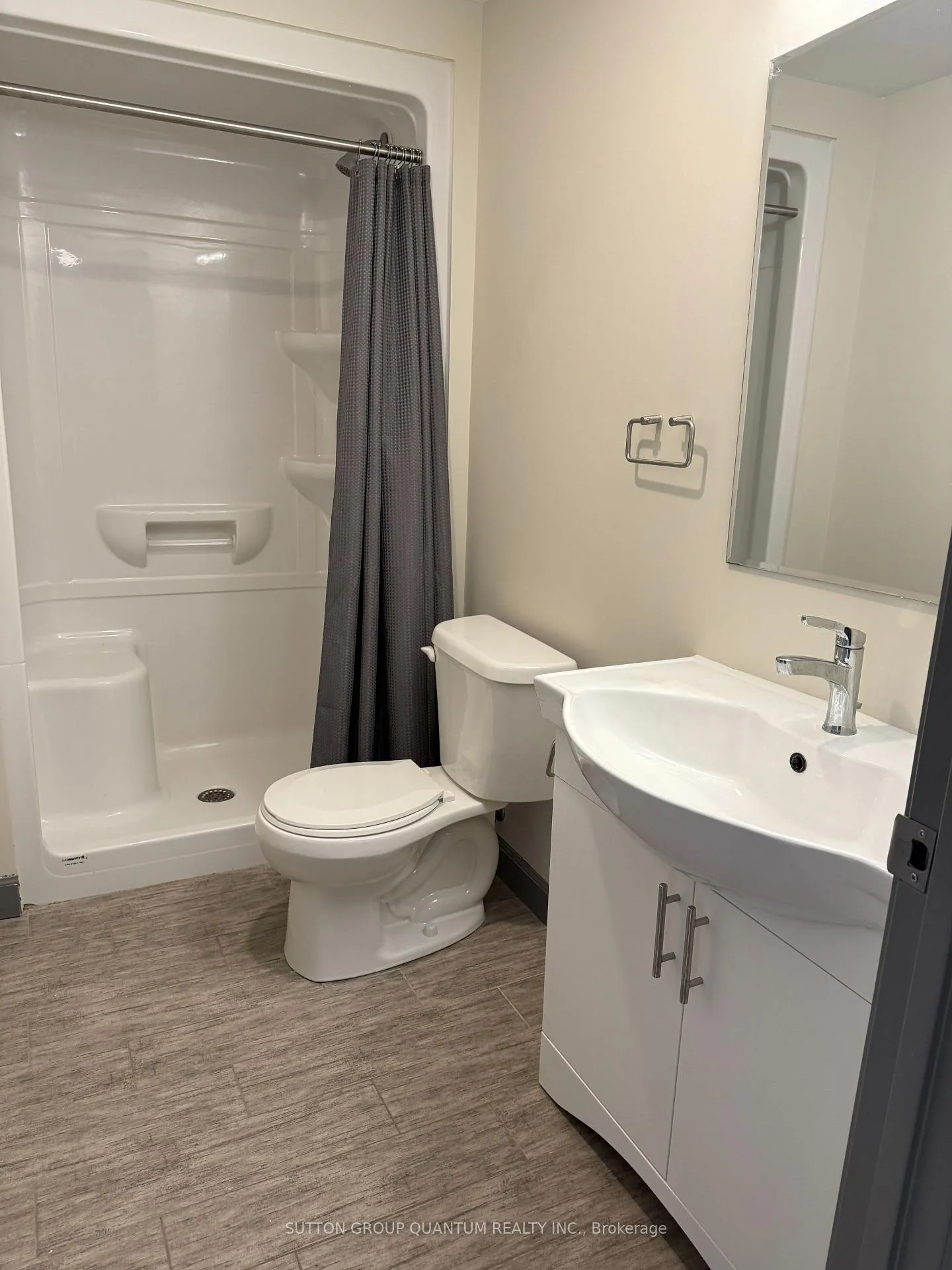 Photo 5 of Unit 1818, 258A Sunview Street, Waterloo — HOMEH
