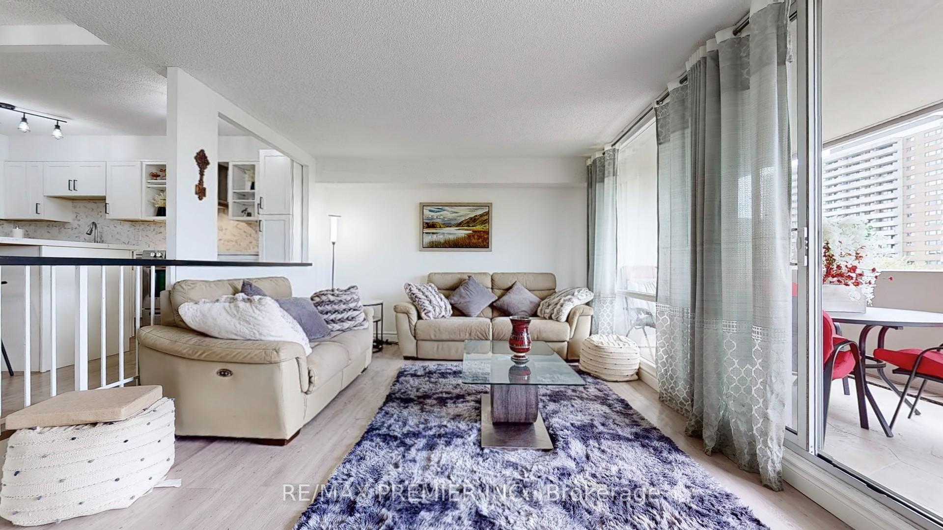 Photo 4 of Unit 710, 270 Scarlett Road, Toronto, Rockcliffe-Smythe — HOMEH