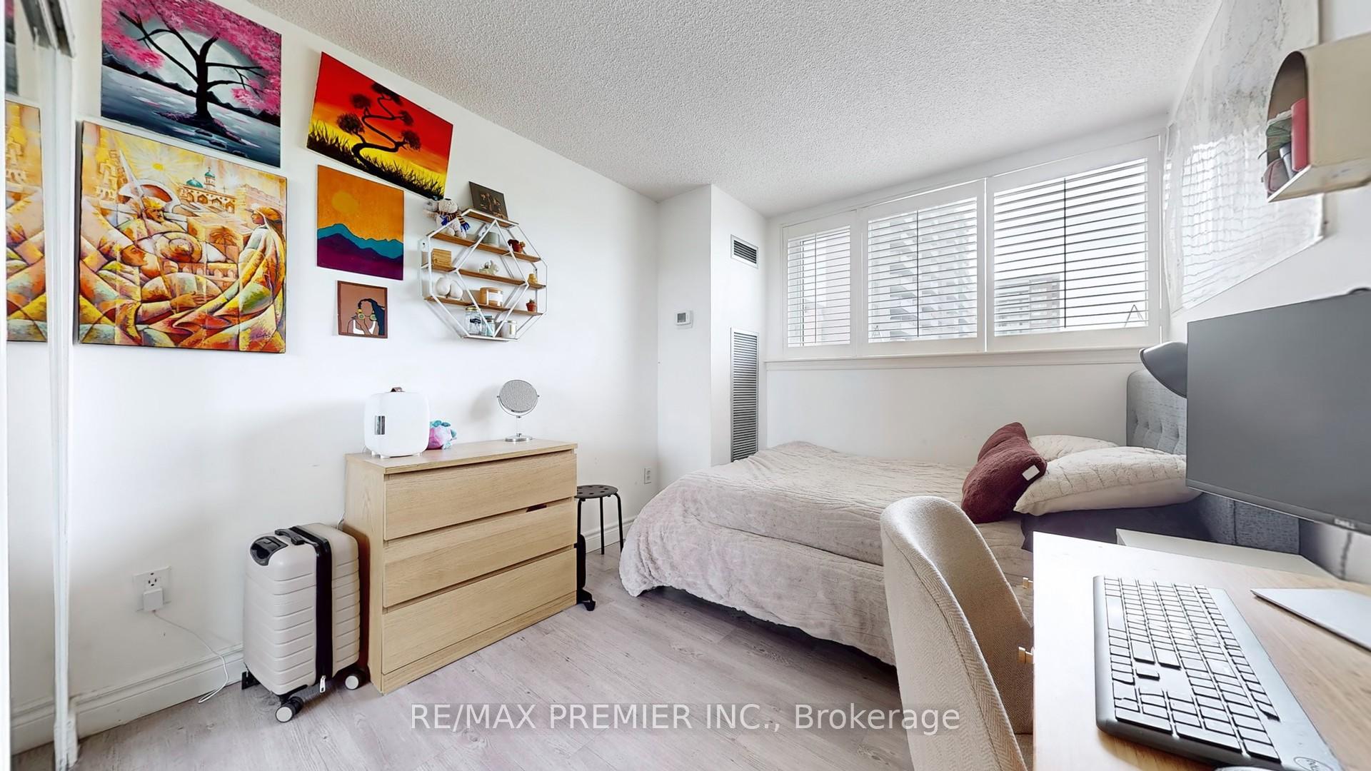 Photo 20 of Unit 710, 270 Scarlett Road, Toronto, Rockcliffe-Smythe — HOMEH