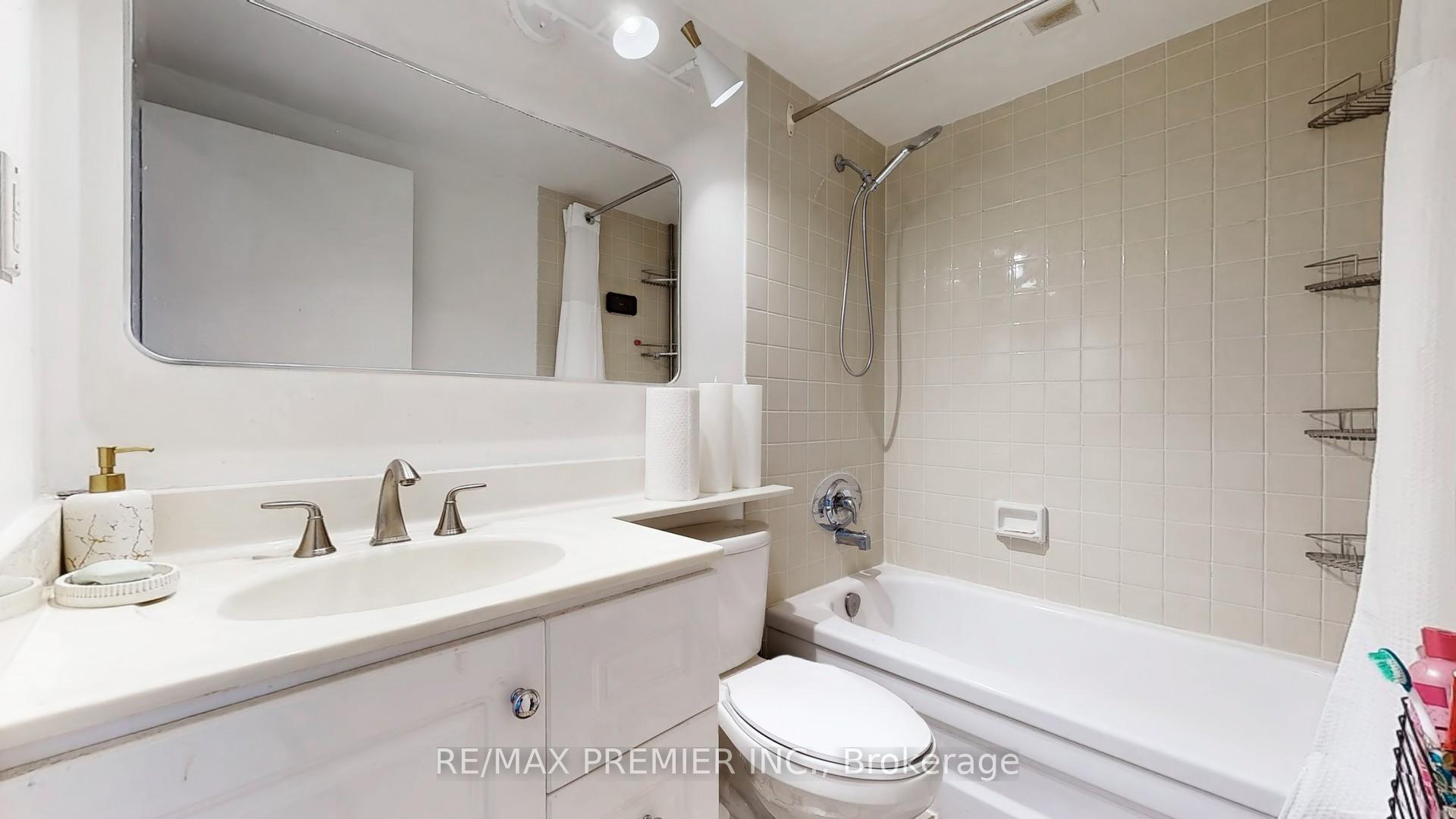 Photo 21 of Unit 710, 270 Scarlett Road, Toronto, Rockcliffe-Smythe — HOMEH