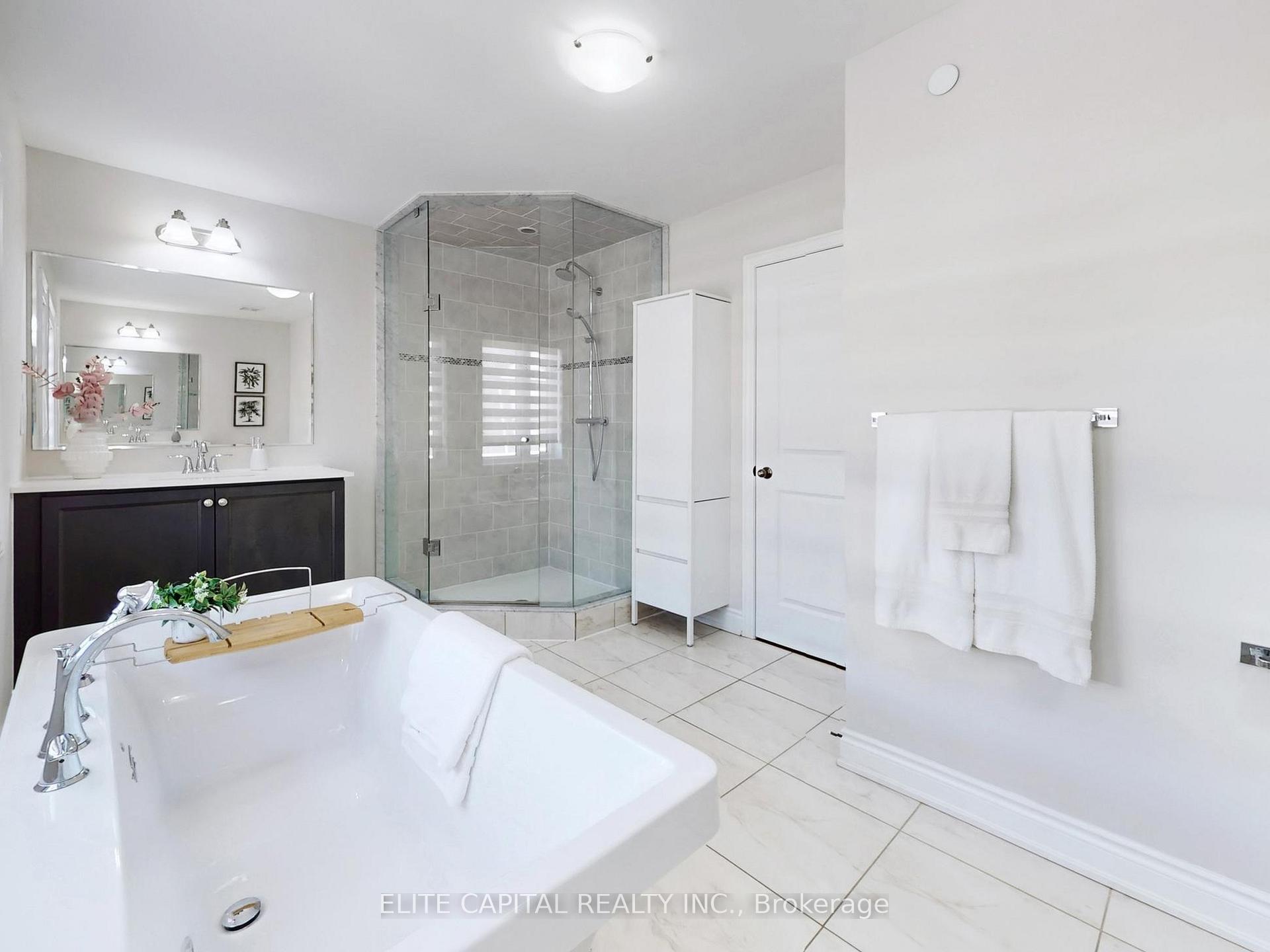 Photo 20 of Unit 31, 1331 Major Mackenzie Drive, Vaughan, Patterson — HOMEH