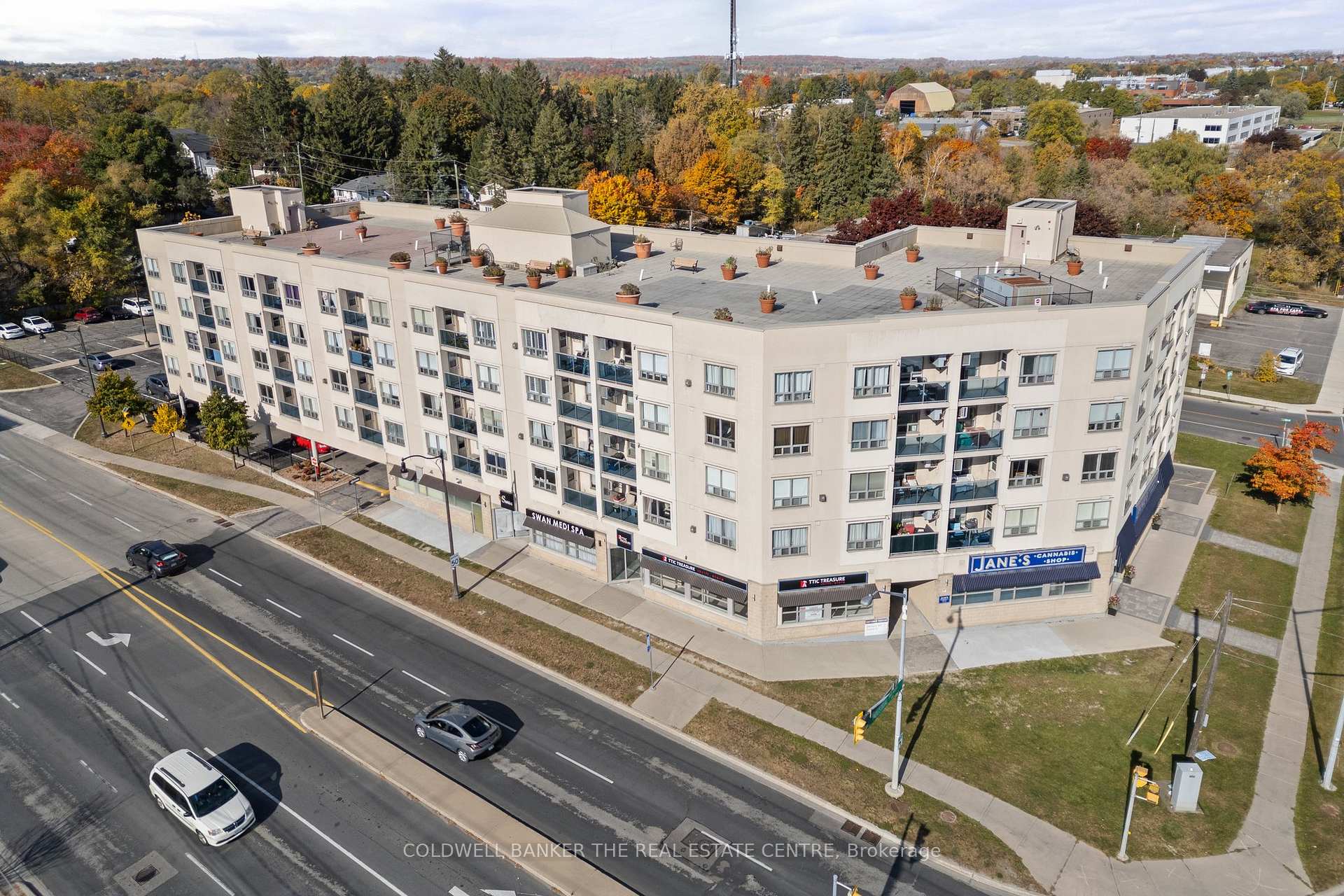 Front of Unit 210, 160 Wellington Street E