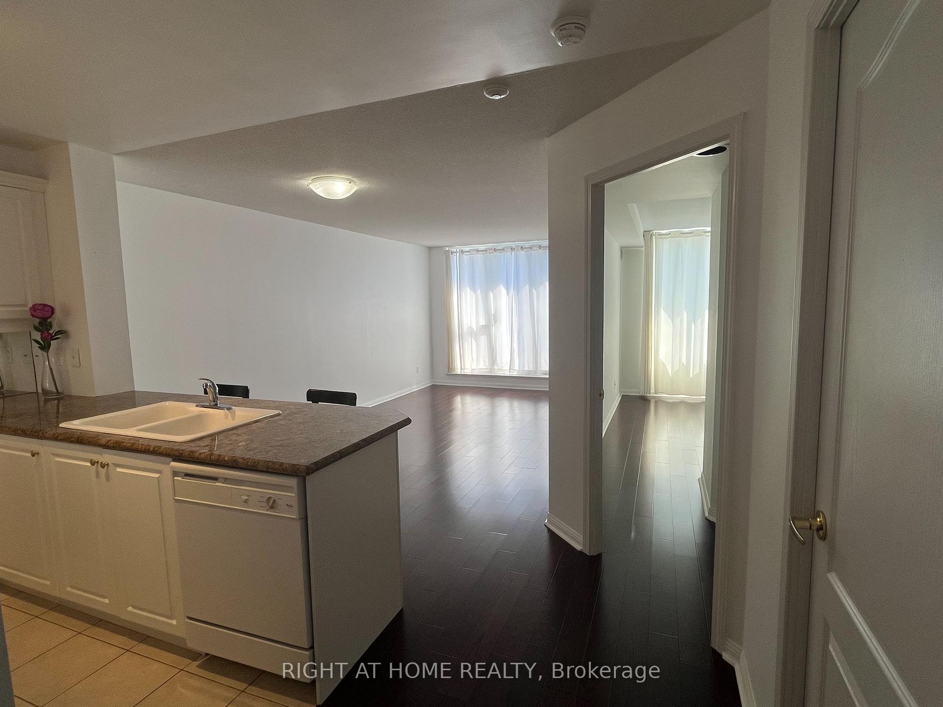 Photo 8 of Unit PH1, 3130 Yonge Street, Toronto, Lawrence Park North — HOMEH