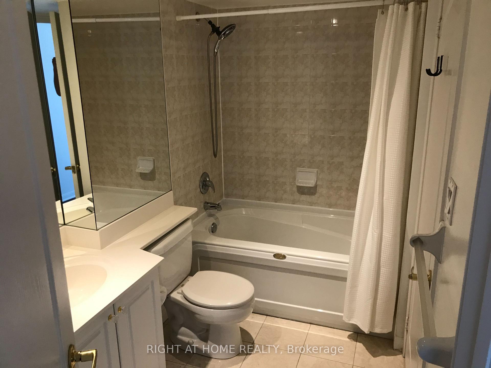 Photo 28 of Unit PH1, 3130 Yonge Street, Toronto, Lawrence Park North — HOMEH