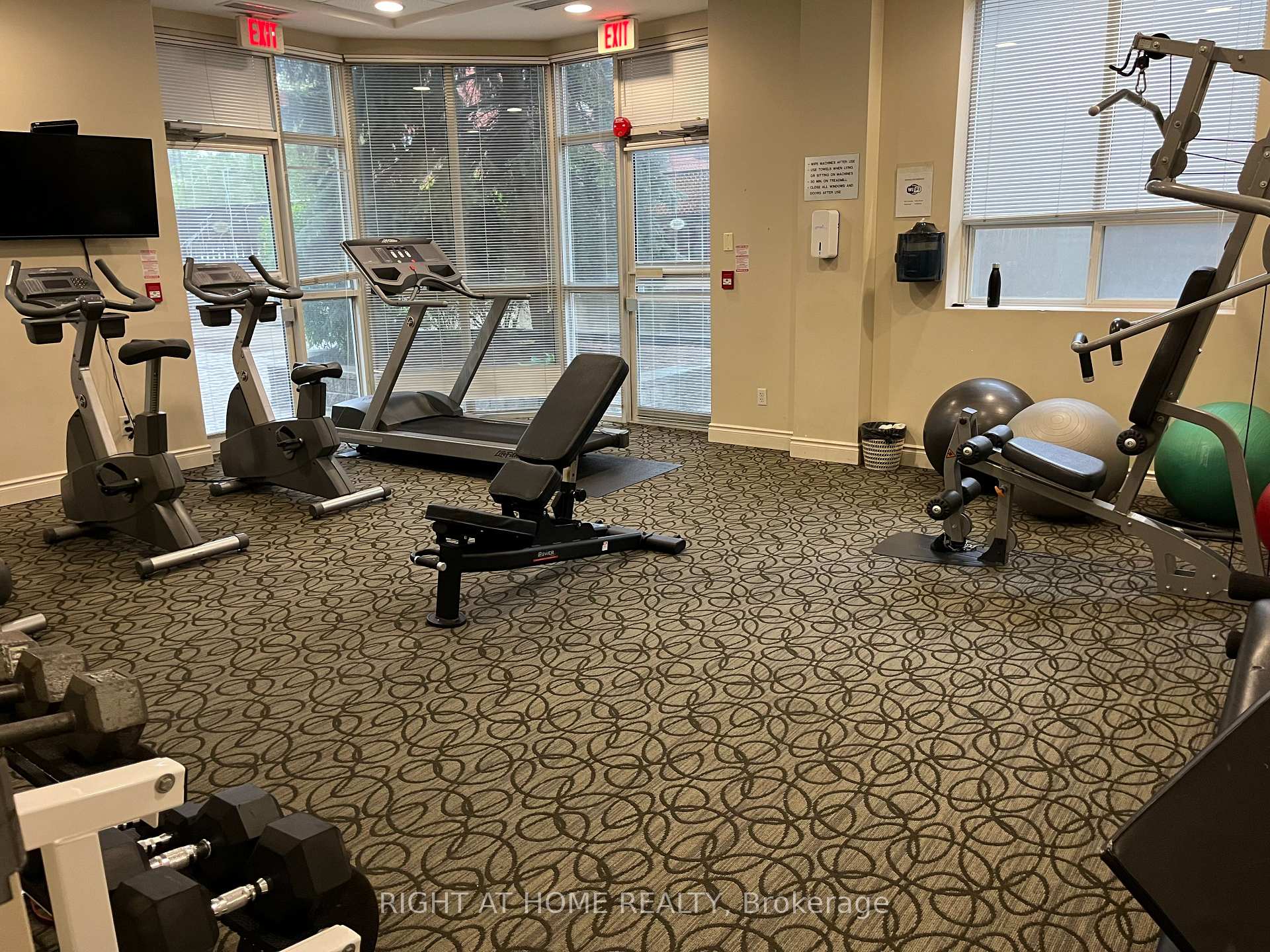 Photo 37 of Unit PH1, 3130 Yonge Street, Toronto, Lawrence Park North — HOMEH