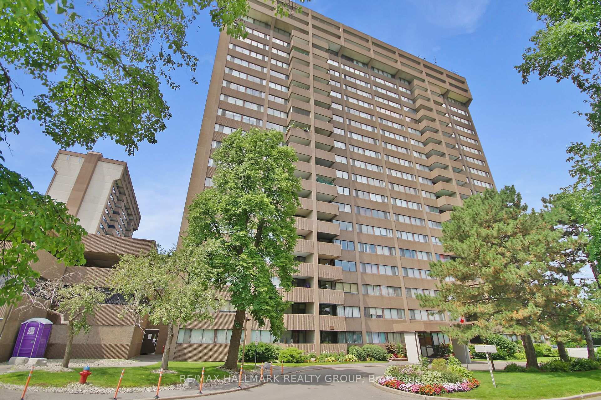 Photo 2 of Unit 408, 1285 Cahill Drive, Ottawa, South Keys — HOMEH