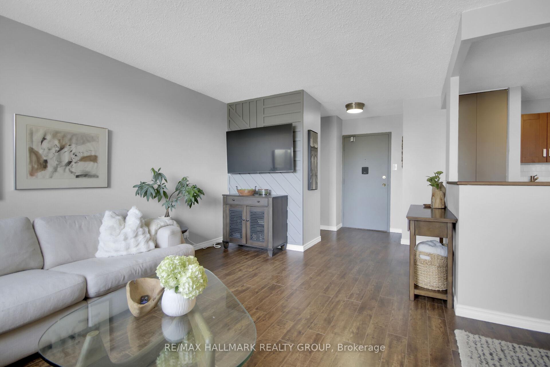 Photo 4 of Unit 408, 1285 Cahill Drive, Ottawa, South Keys — HOMEH