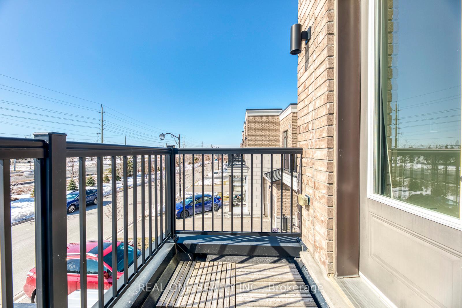 Photo 18 of 451 Elyse Court, Aurora, Bayview Northeast — HOMEH
