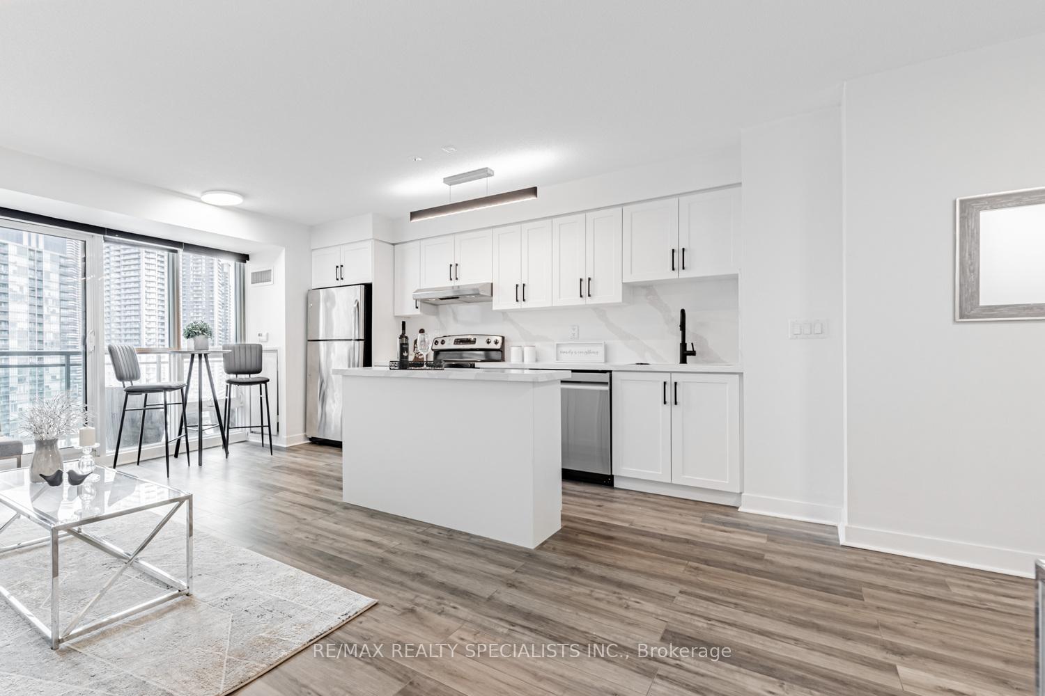 Photo 15 of Unit 1714, 155 Legion Road N, Etobicoke, Mimico — HOMEH