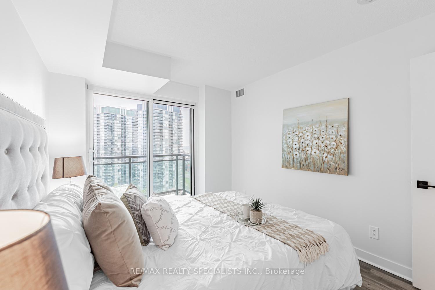 Photo 21 of Unit 1714, 155 Legion Road N, Etobicoke, Mimico — HOMEH