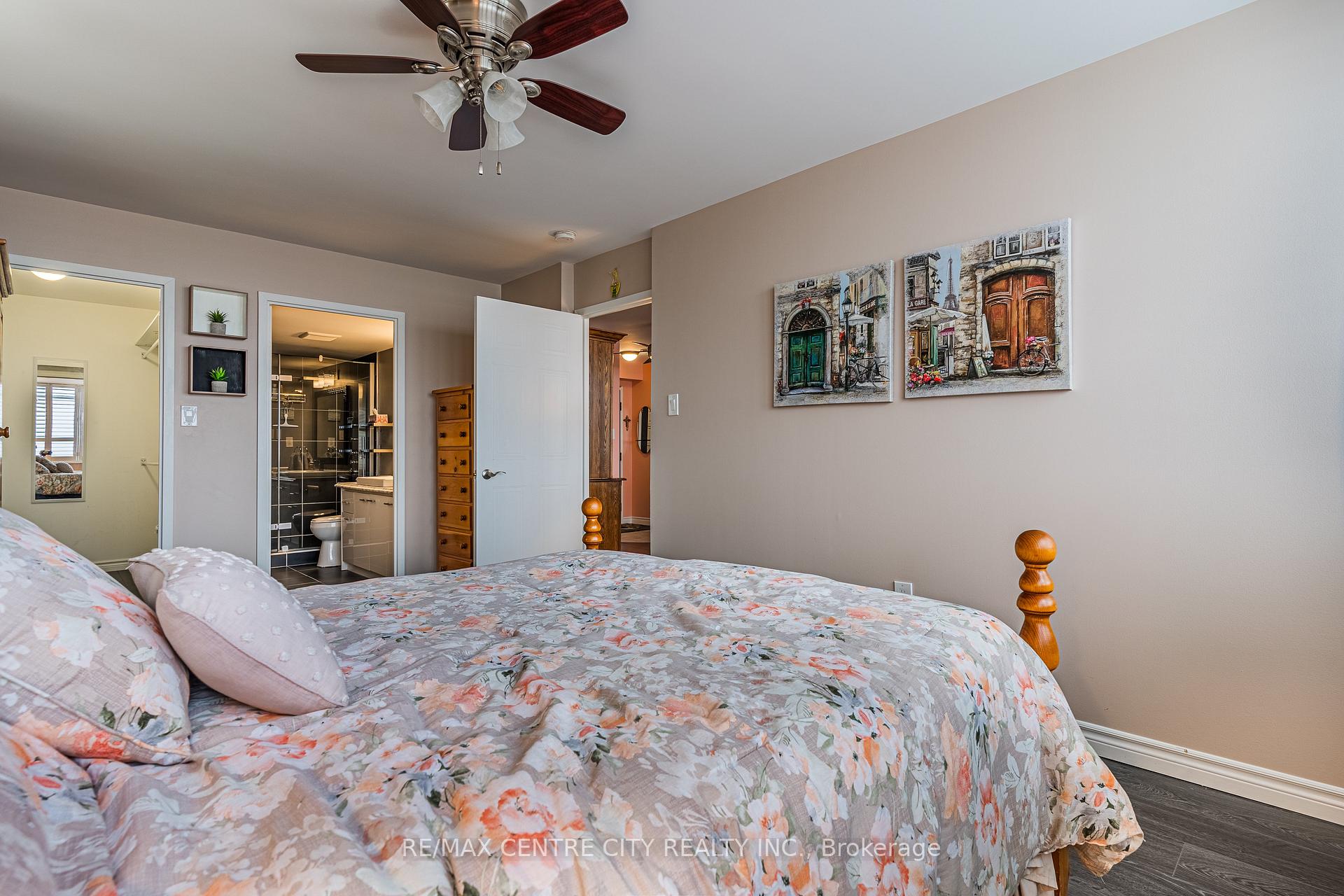 Photo 15 of Unit 908, 3227 King Street E, Kitchener — HOMEH