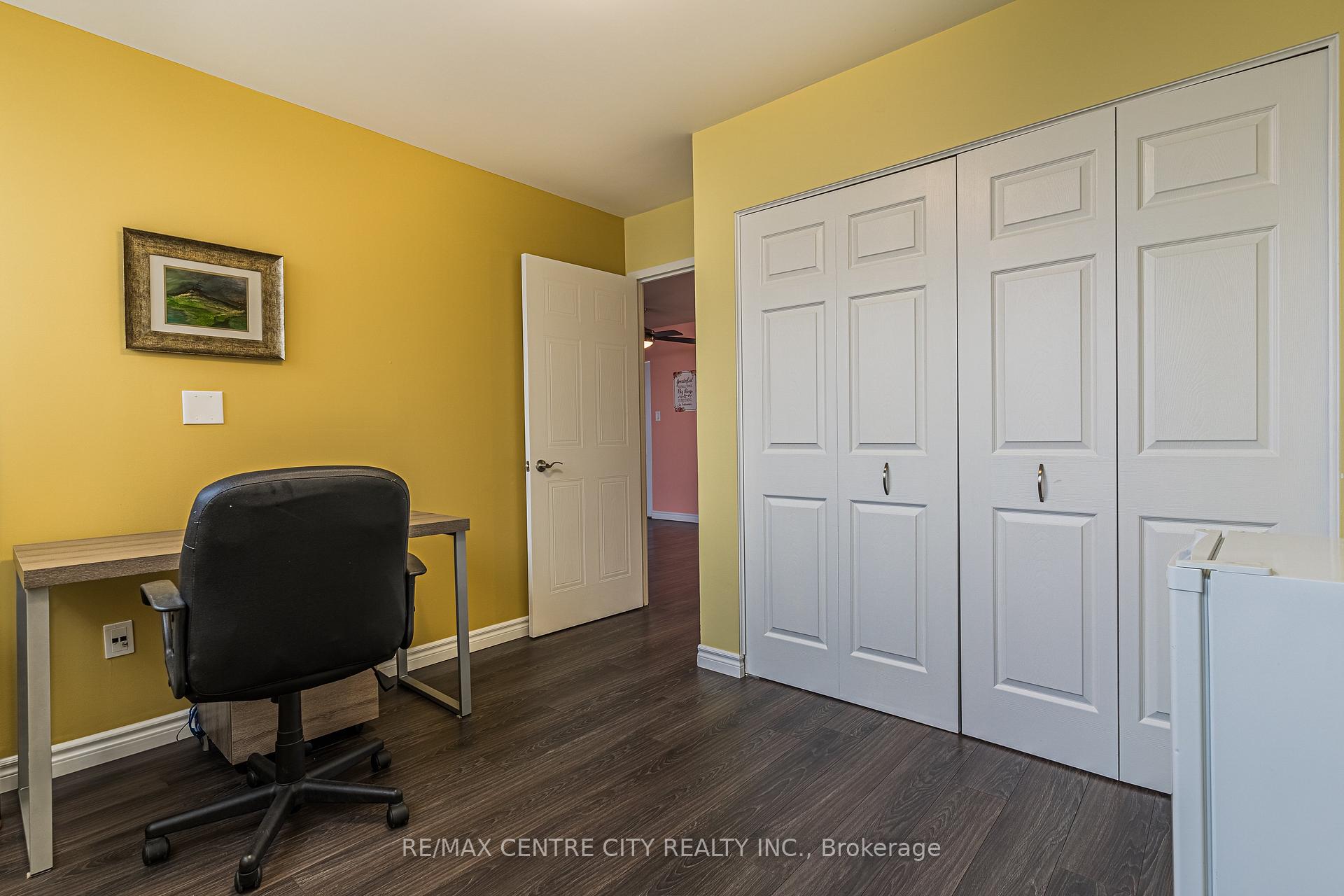 Photo 19 of Unit 908, 3227 King Street E, Kitchener — HOMEH