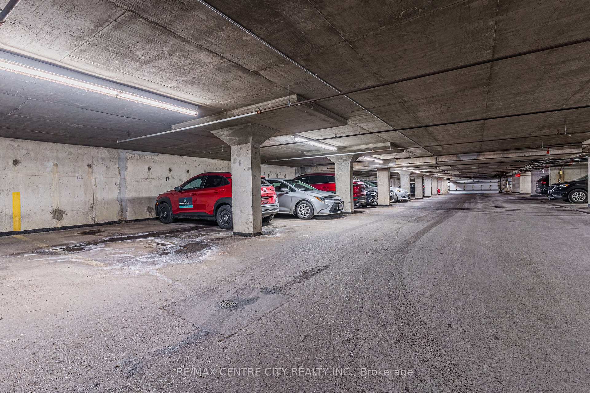 Photo 21 of Unit 908, 3227 King Street E, Kitchener — HOMEH