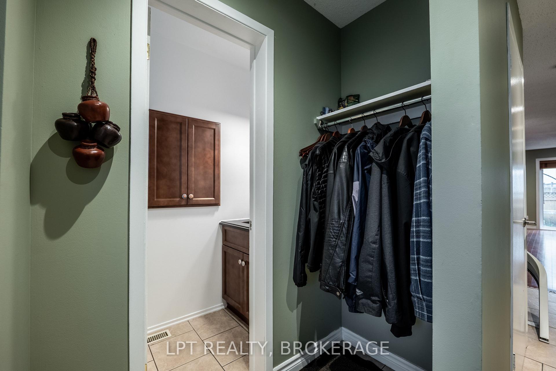 Photo 7 of 491 Valade Crescent, Ottawa, Fallingbrook/Pineridge — HOMEH