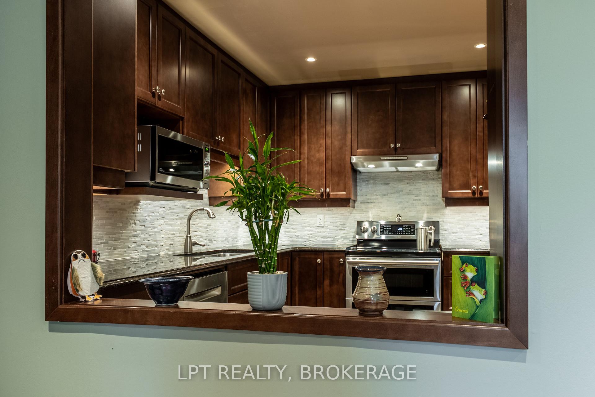 Photo 18 of 491 Valade Crescent, Ottawa, Fallingbrook/Pineridge — HOMEH