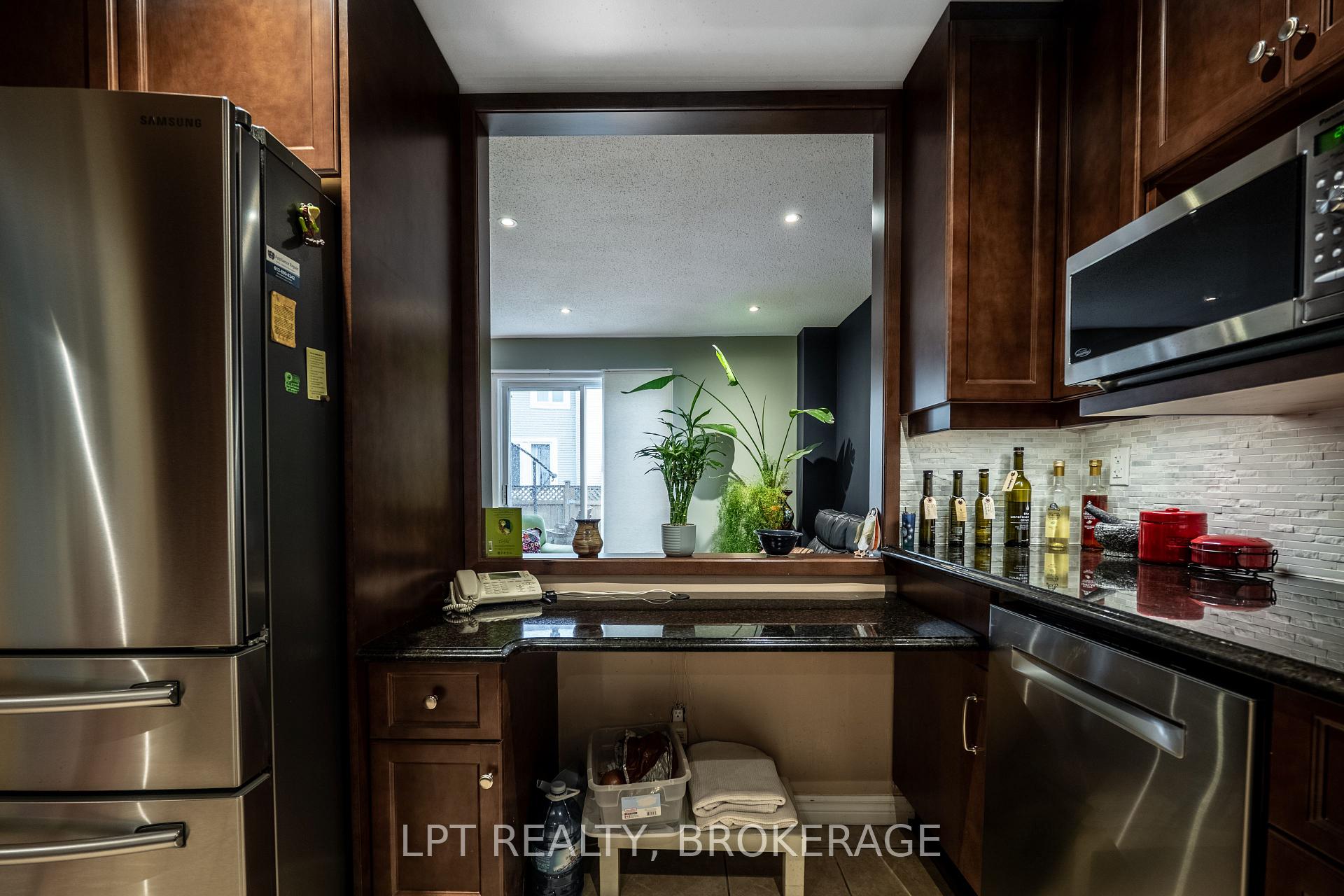 Photo 19 of 491 Valade Crescent, Ottawa, Fallingbrook/Pineridge — HOMEH