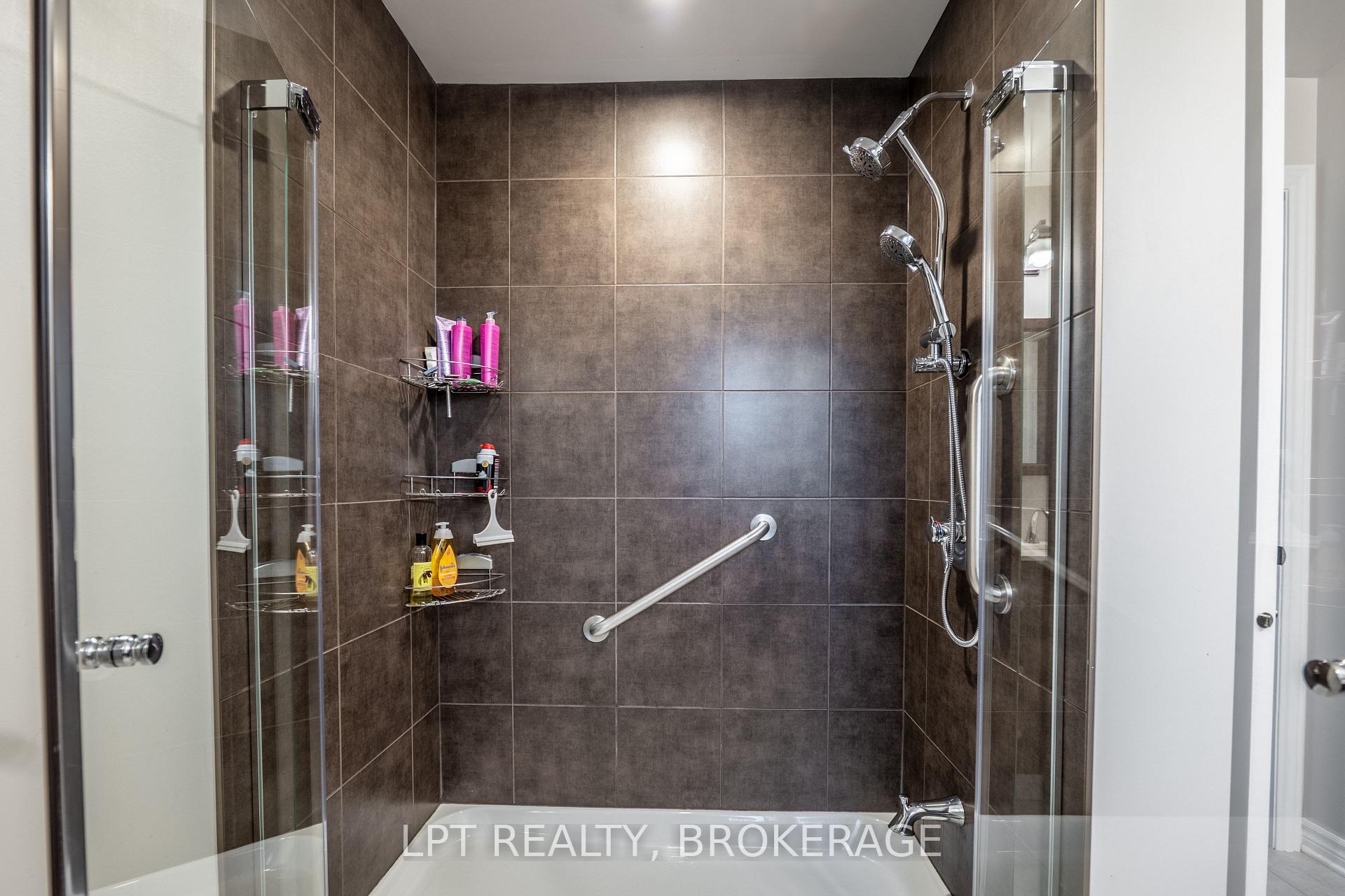 Photo 30 of 491 Valade Crescent, Ottawa, Fallingbrook/Pineridge — HOMEH