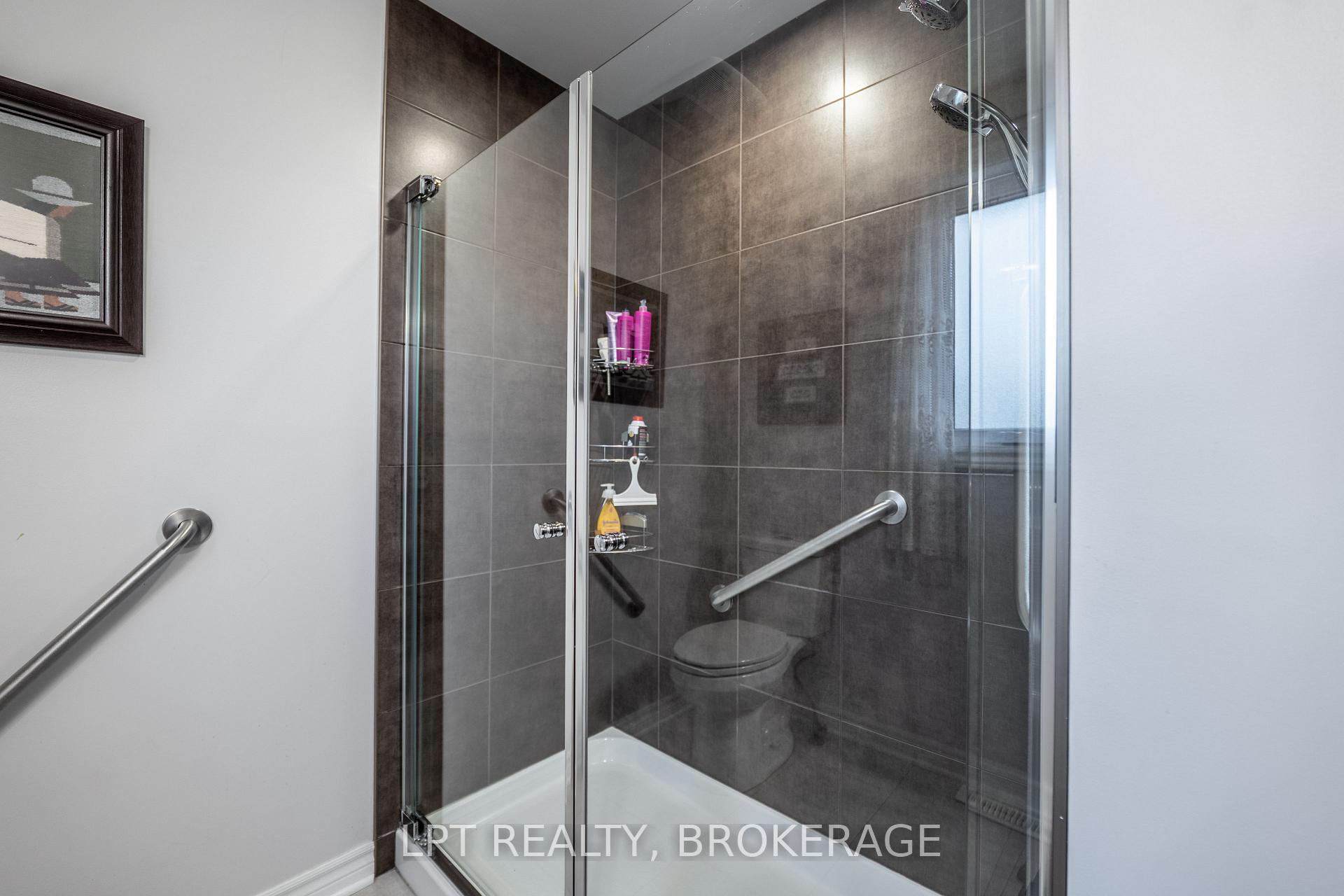 Photo 31 of 491 Valade Crescent, Ottawa, Fallingbrook/Pineridge — HOMEH