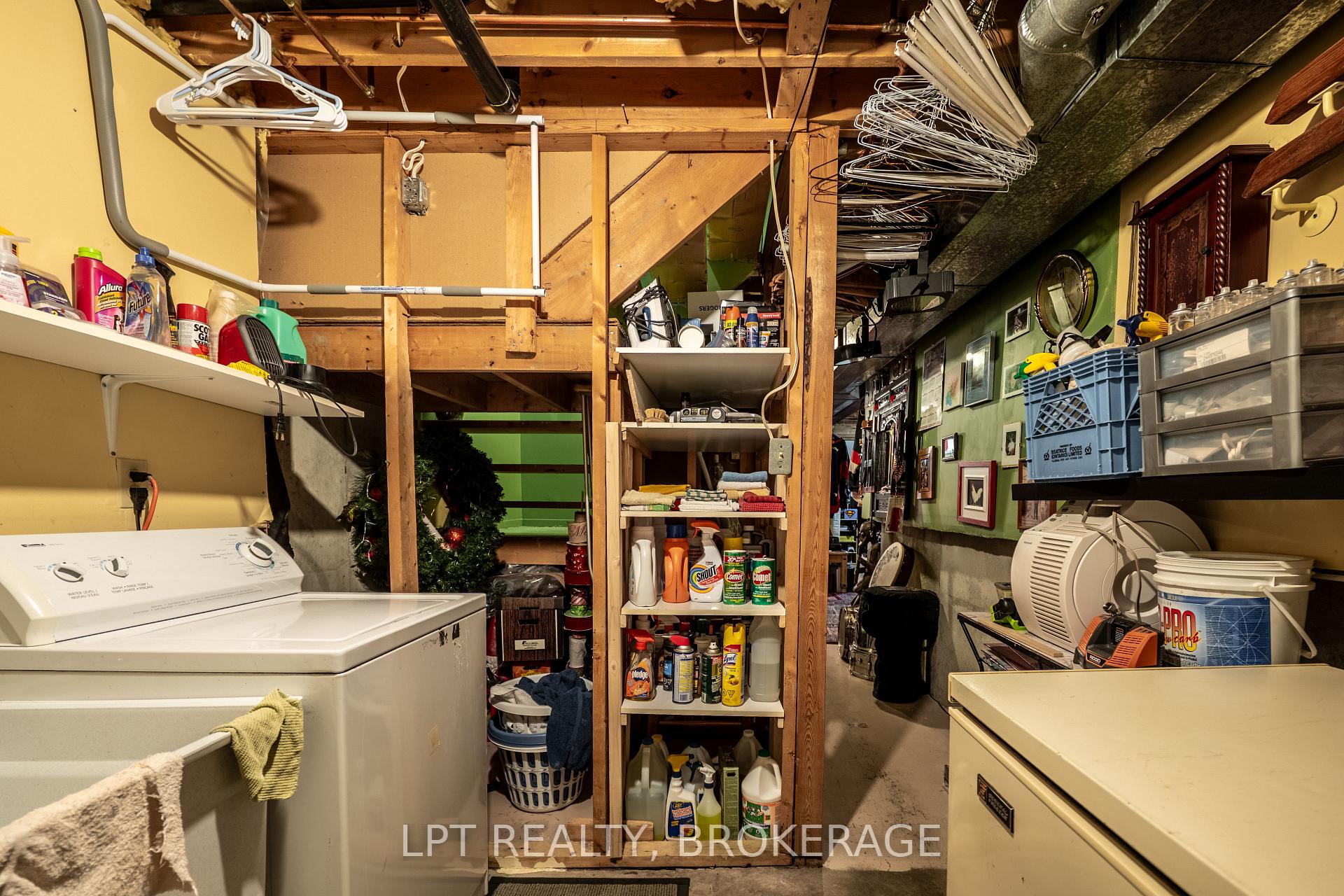 Photo 42 of 491 Valade Crescent, Ottawa, Fallingbrook/Pineridge — HOMEH