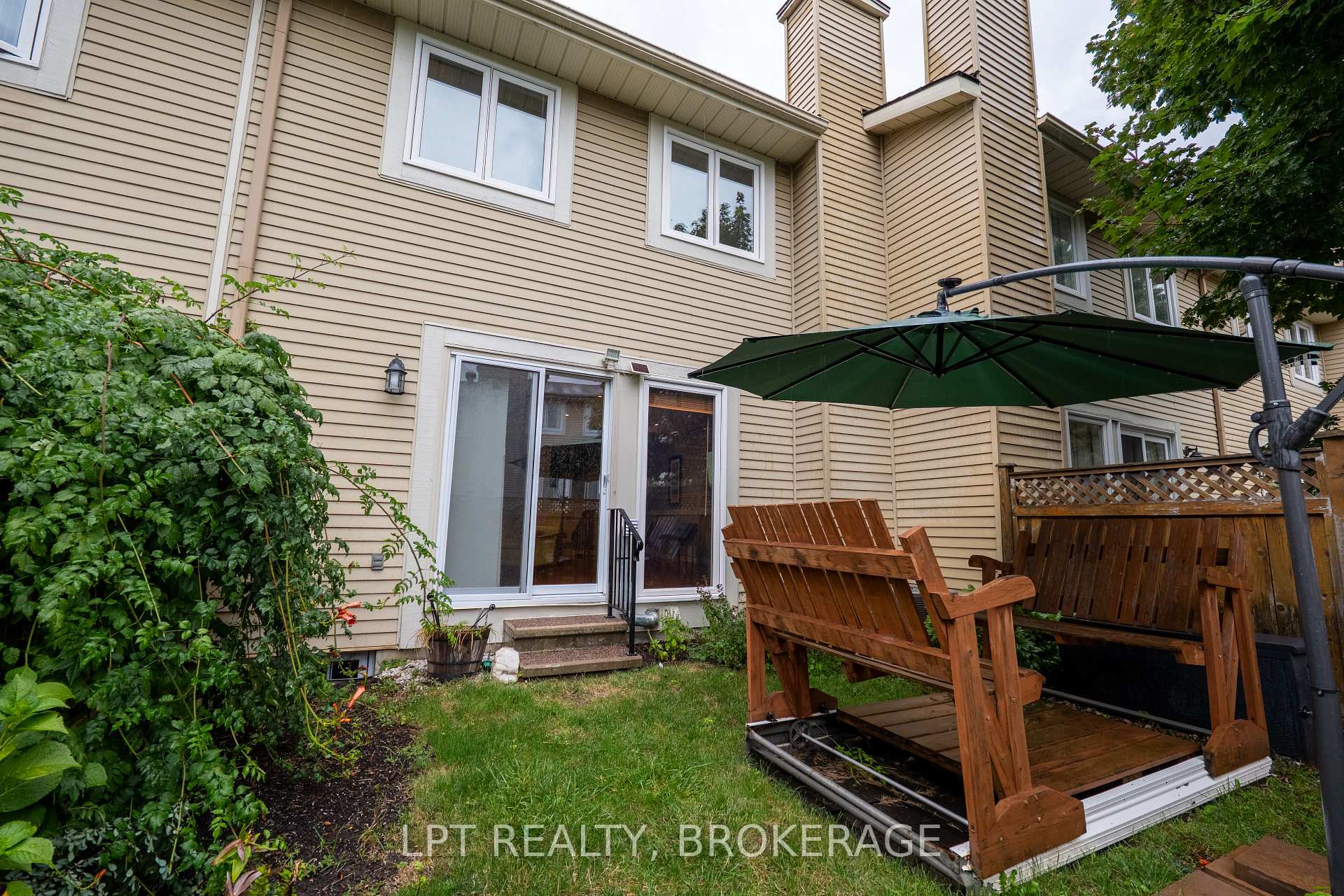 Photo 44 of 491 Valade Crescent, Ottawa, Fallingbrook/Pineridge — HOMEH